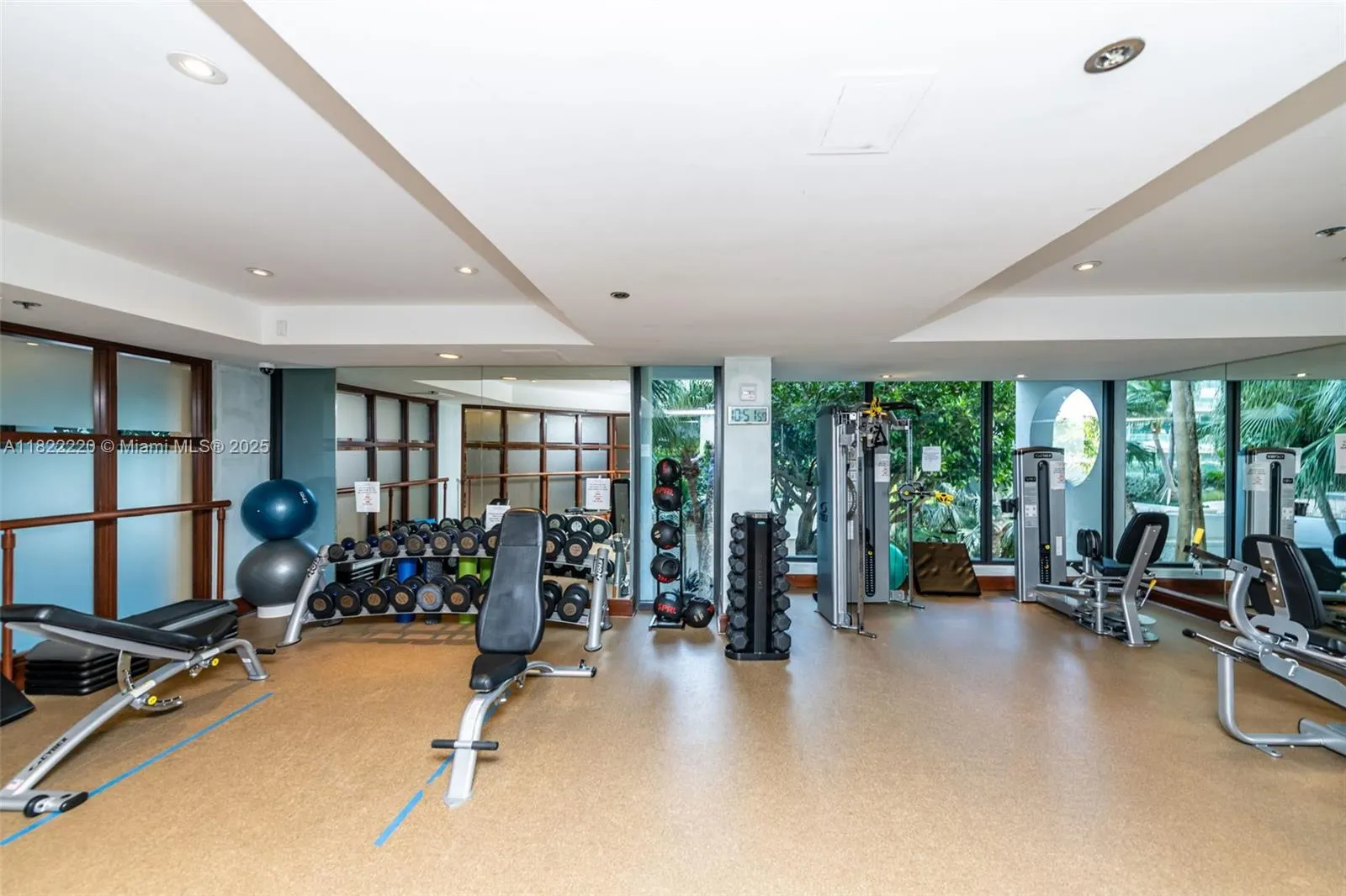 10205 Collins Ave, #1504