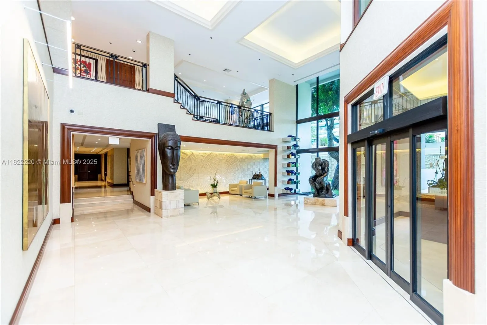 10205 Collins Ave, #1504