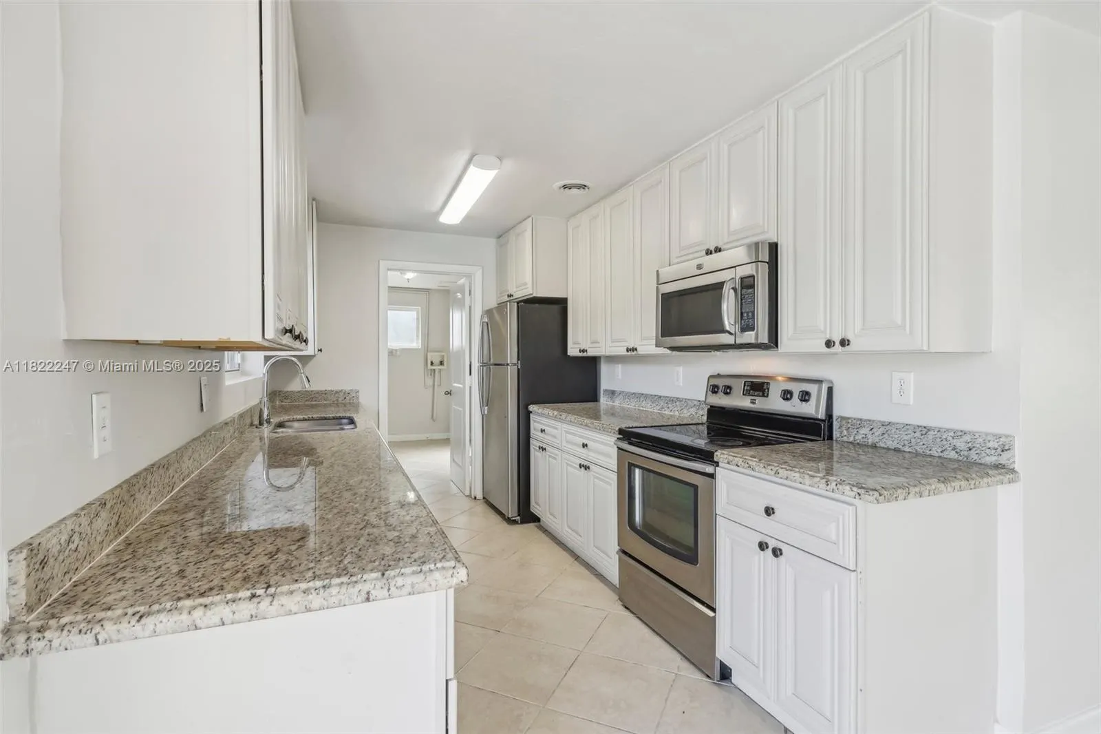 1700 SW 5th Ave