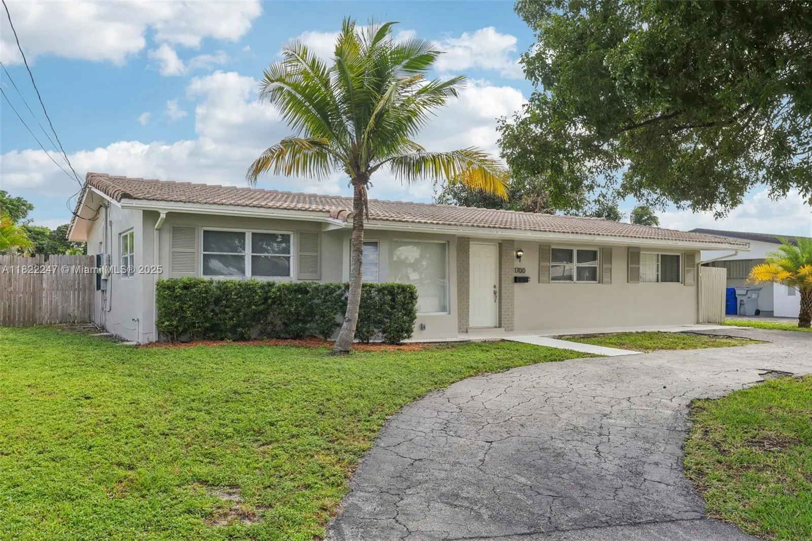1700 SW 5th Ave