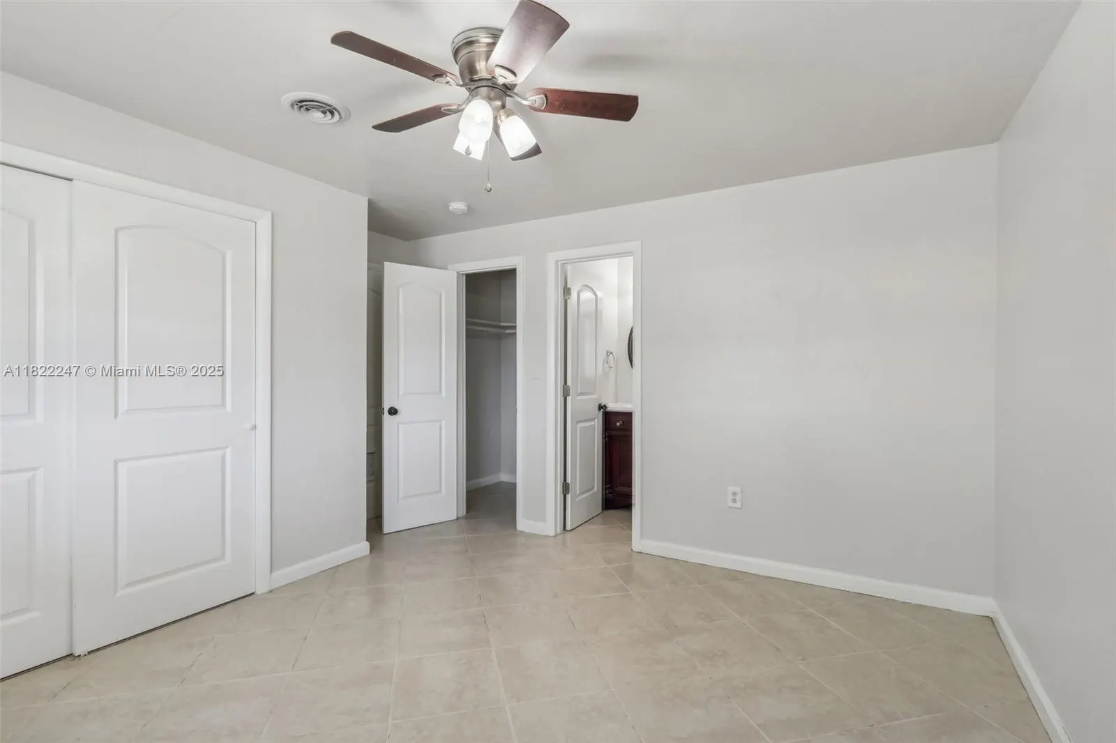1700 SW 5th Ave