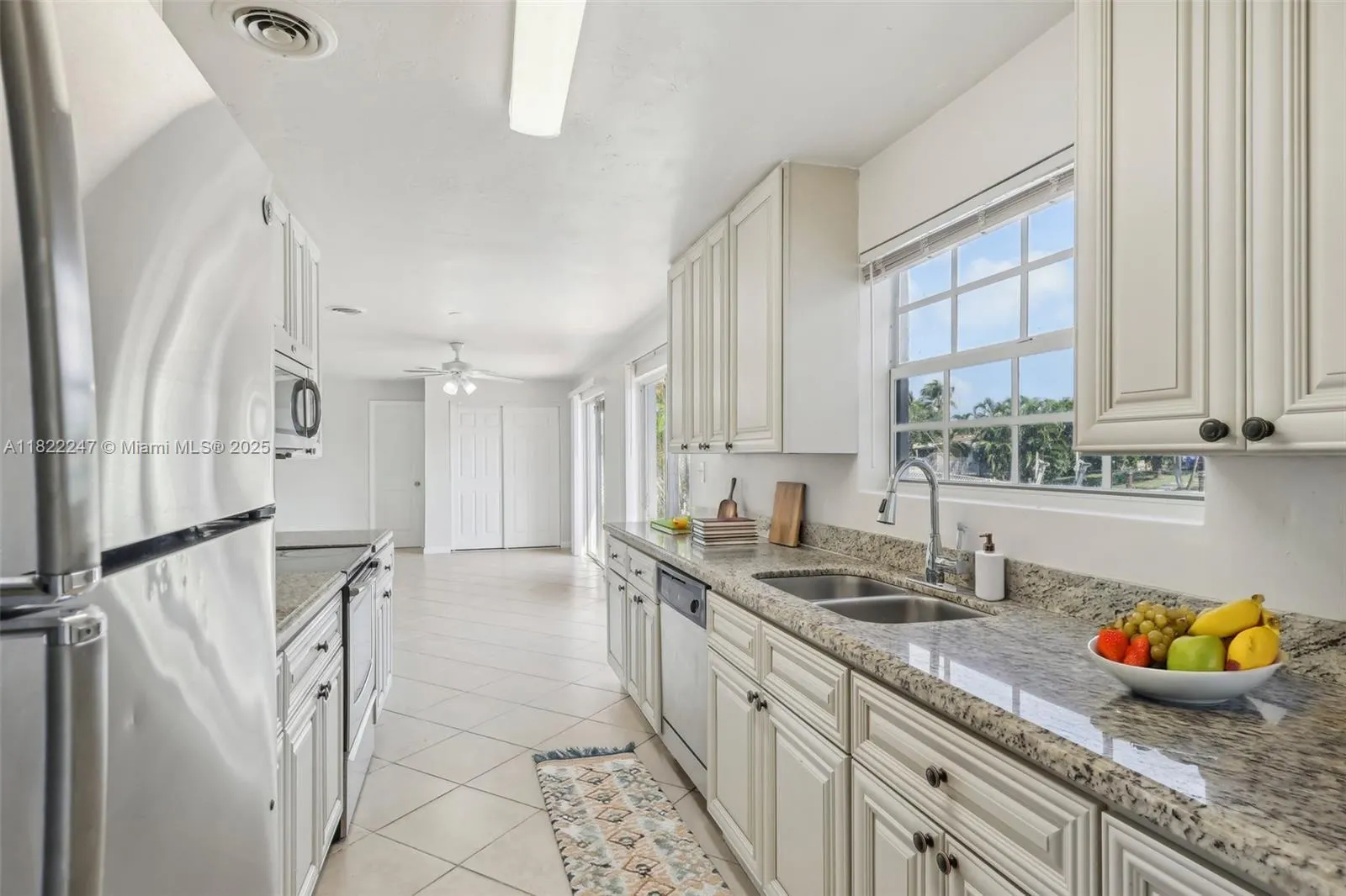1700 SW 5th Ave