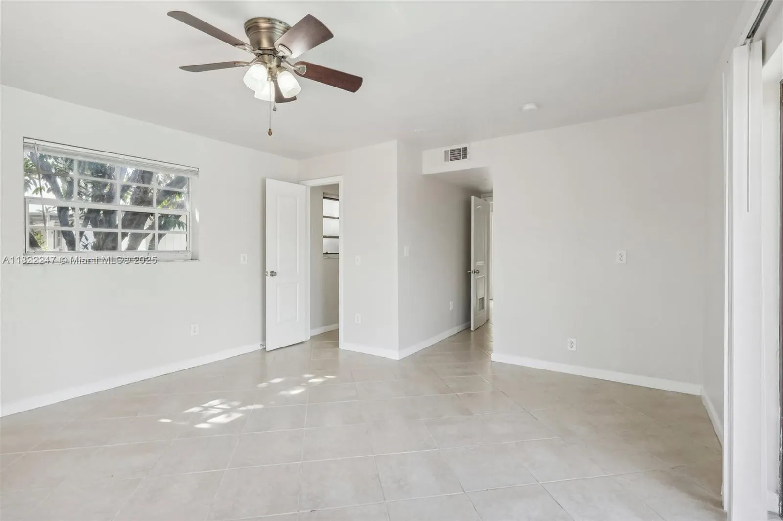 1700 SW 5th Ave