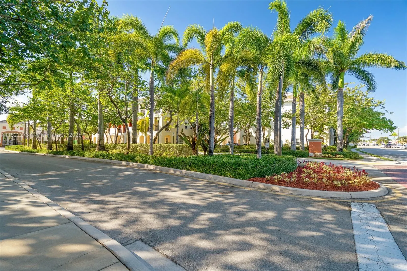 278 SW 7th Ct