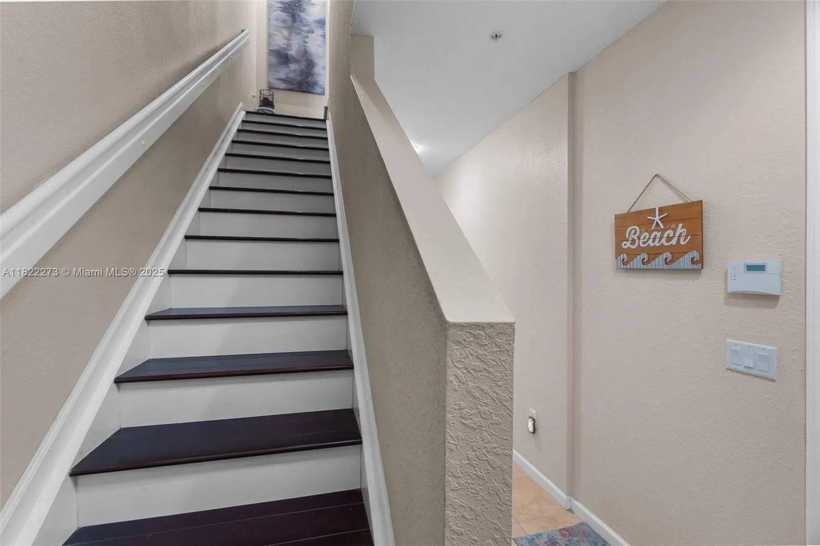 278 SW 7th Ct