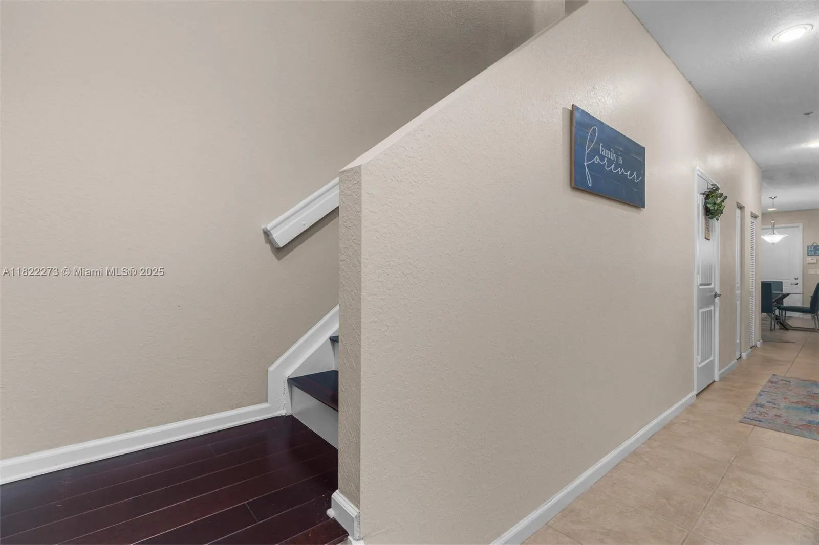 278 SW 7th Ct