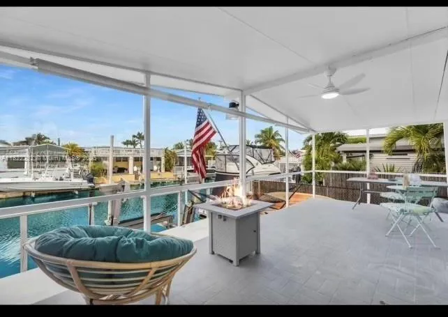 118 Burgundy Dr