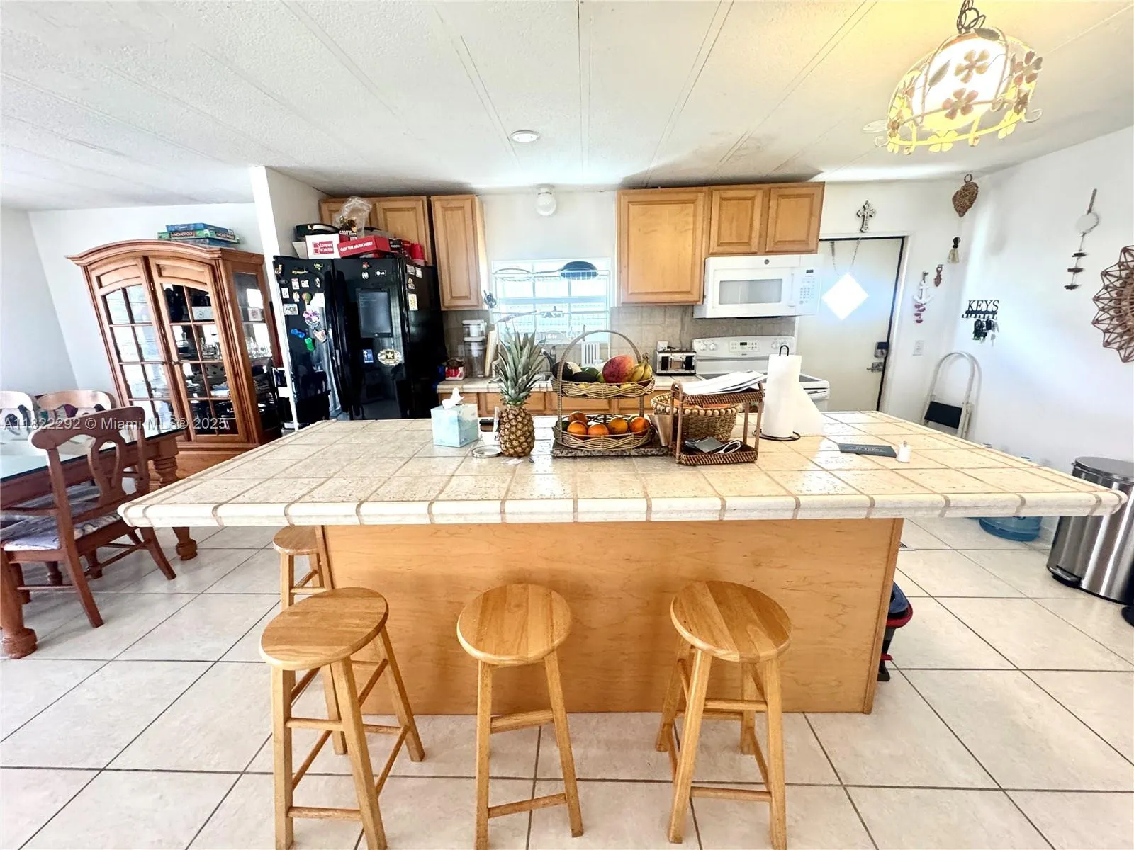118 Burgundy Dr