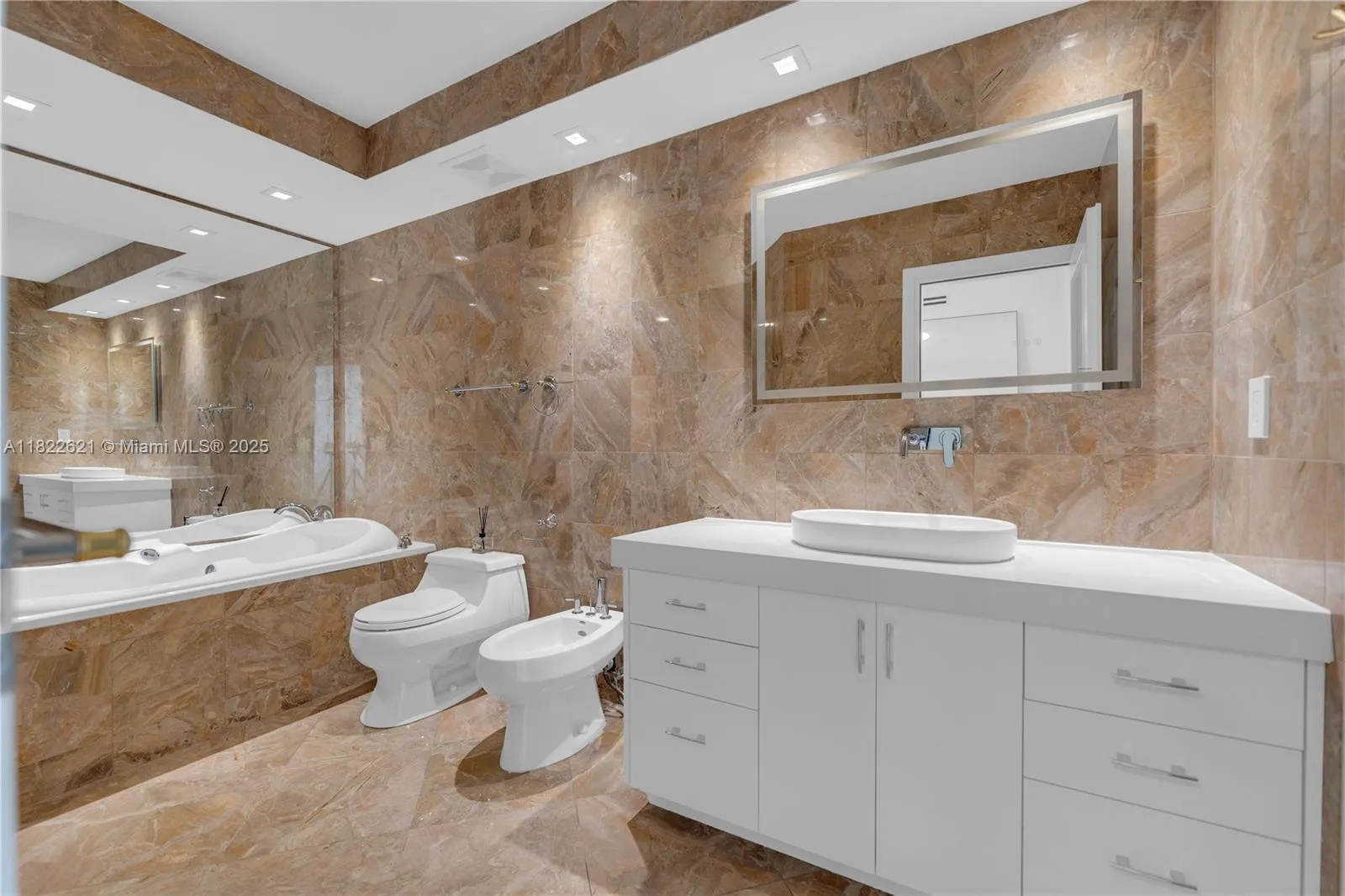 9801 Collins Ave, #16Y