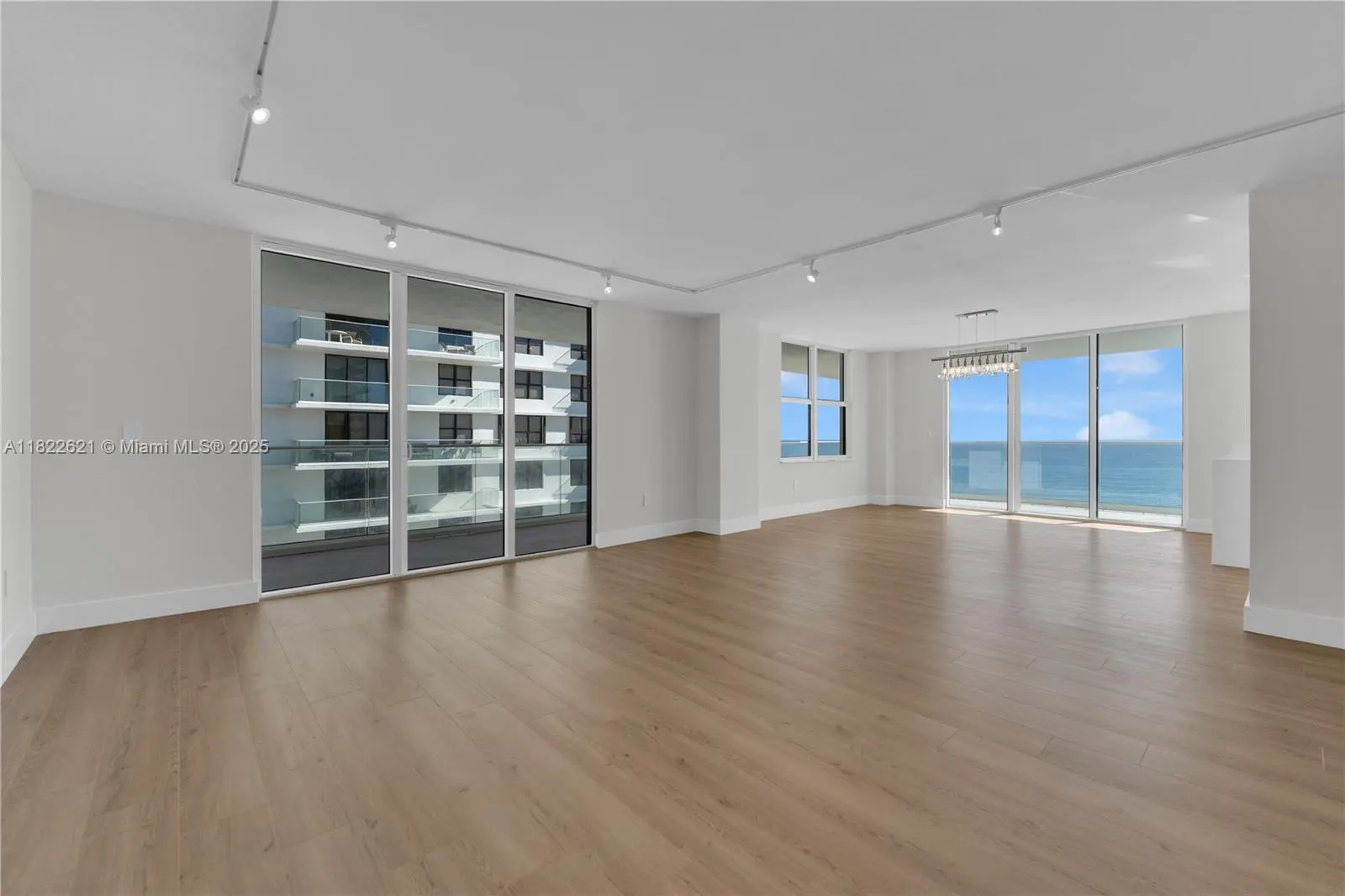 9801 Collins Ave, #16Y