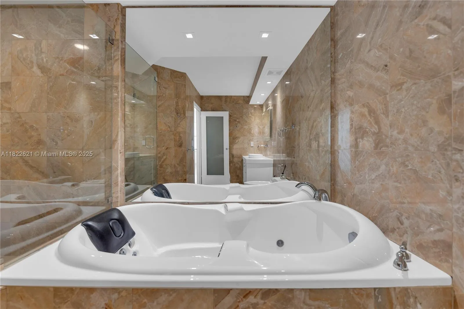 9801 Collins Ave, #16Y