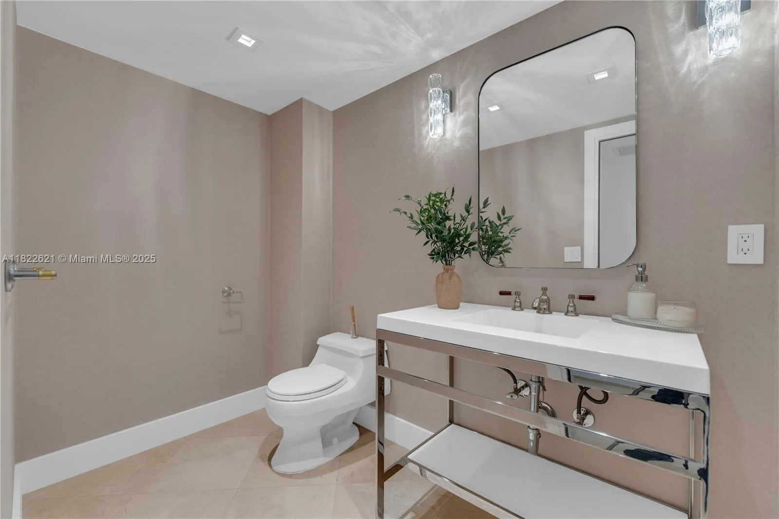 9801 Collins Ave, #16Y