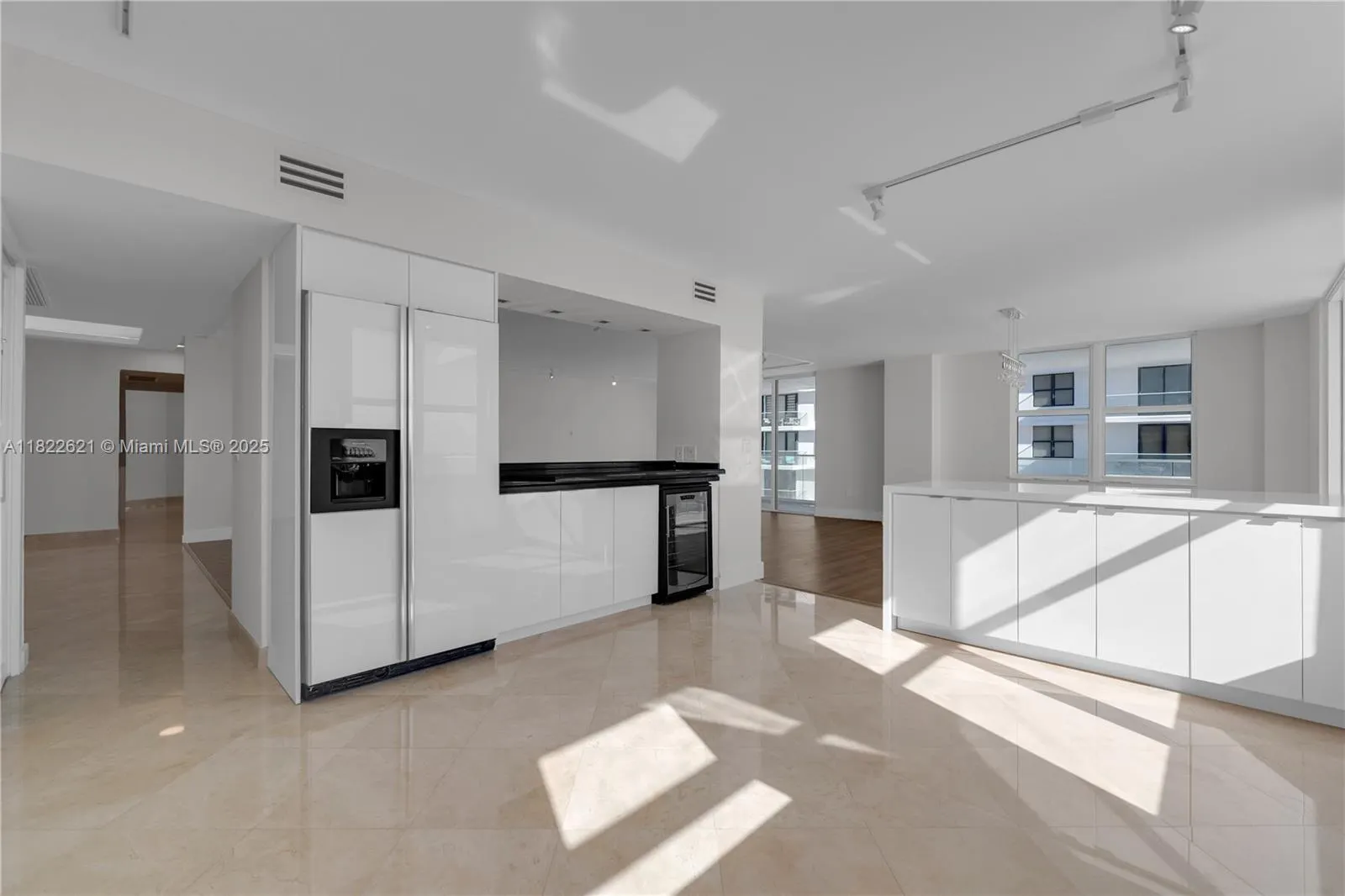 9801 Collins Ave, #16Y