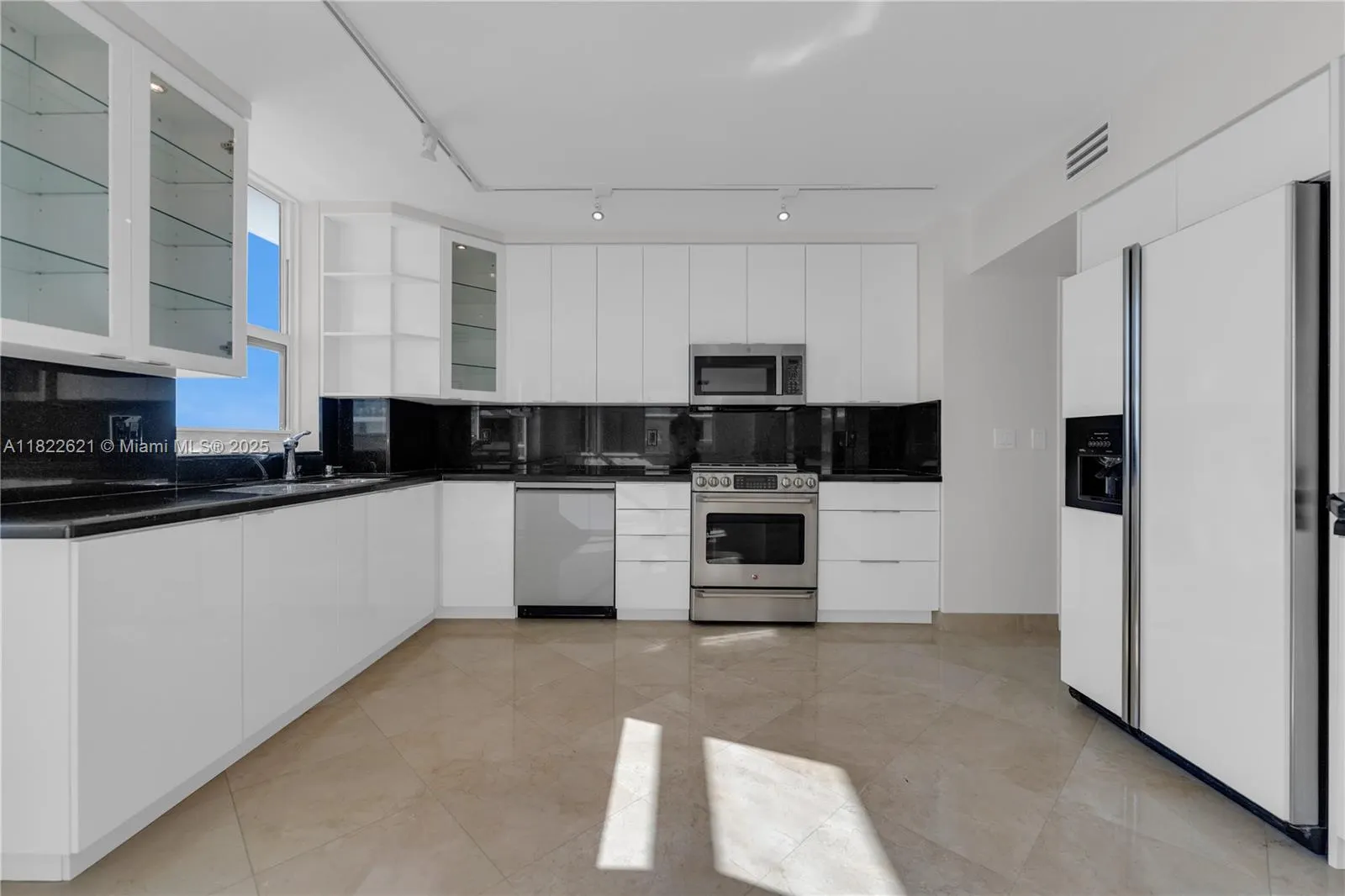 9801 Collins Ave, #16Y