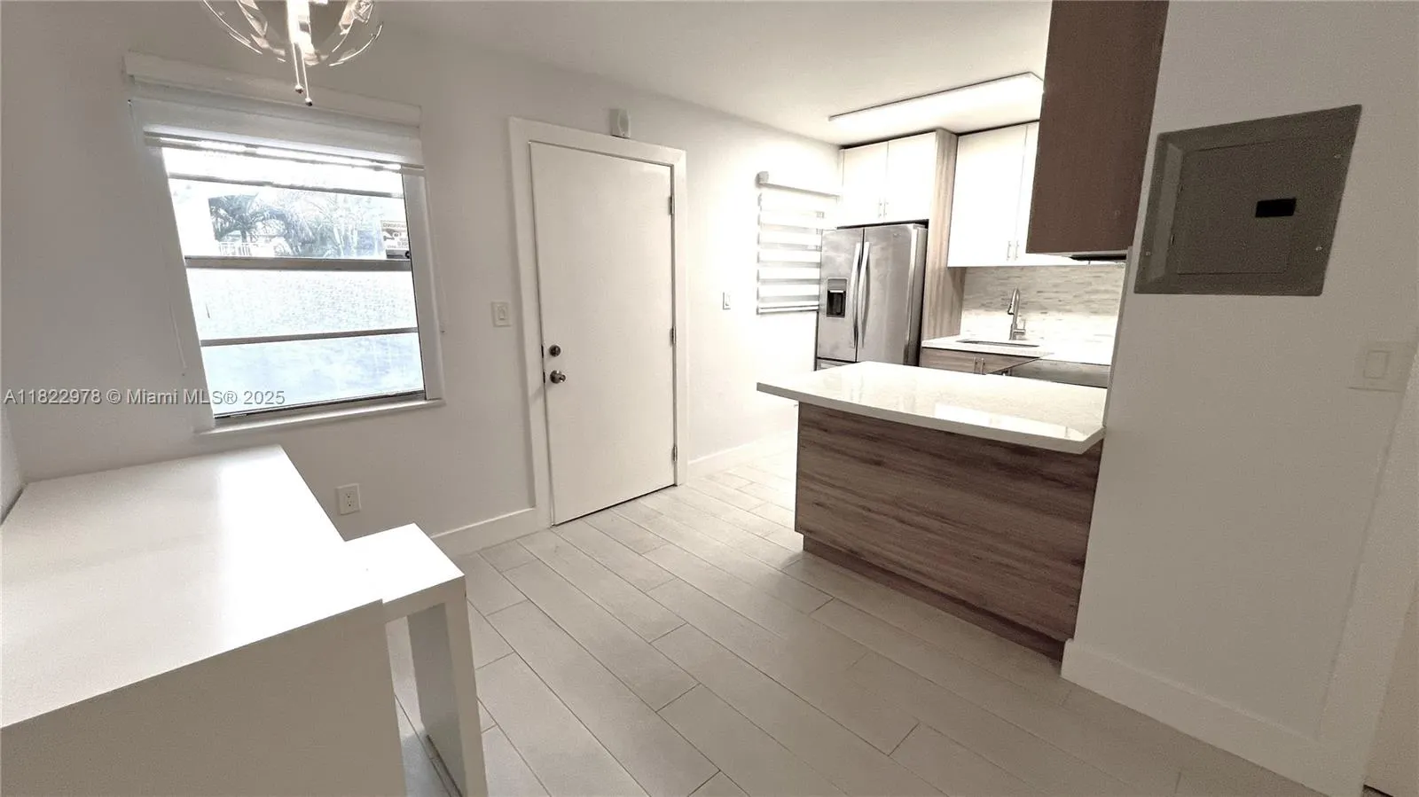 427 Santander Ave, #202