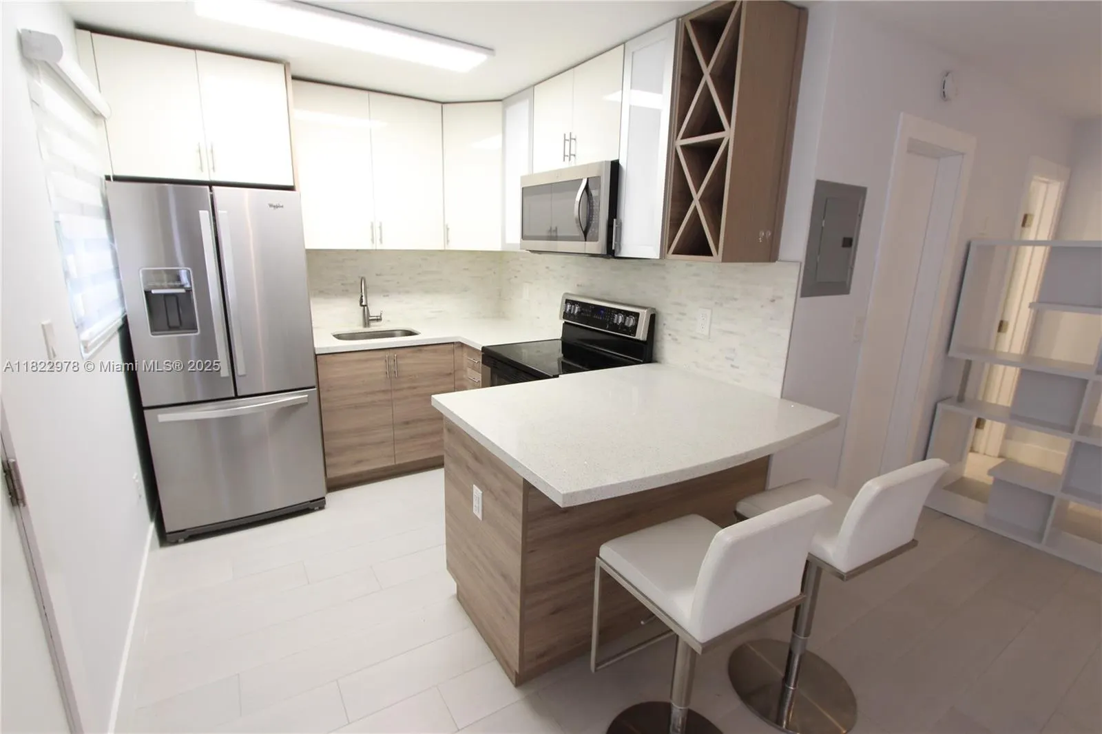 427 Santander Ave, #202