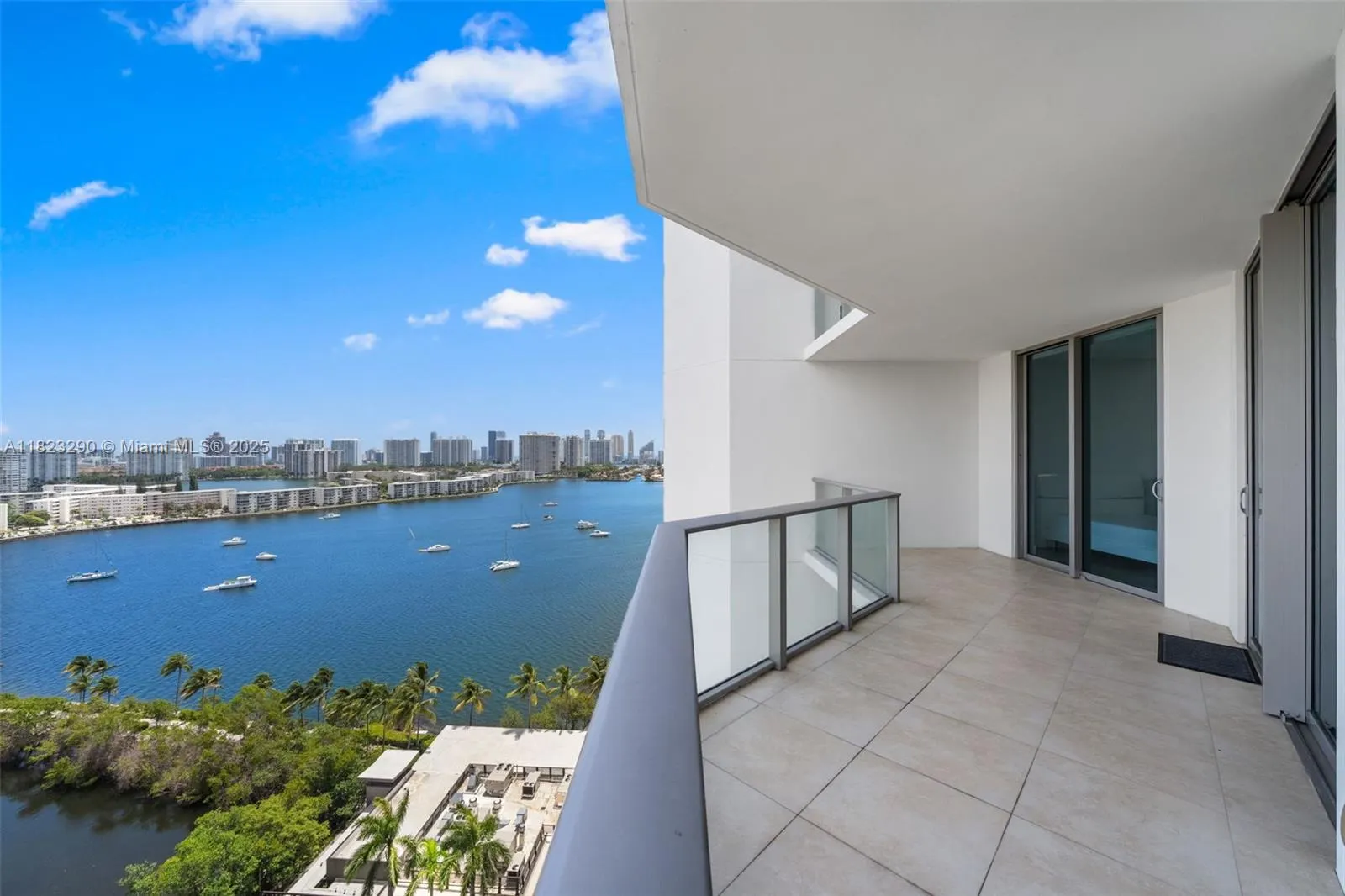 17301 Biscayne Blvd, #1704