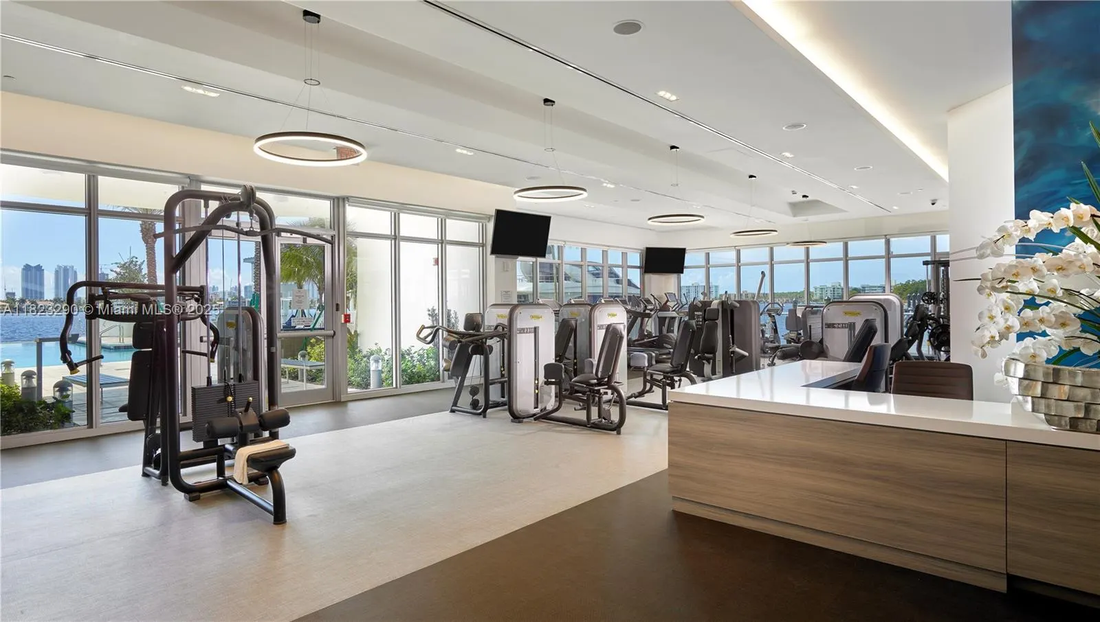 17301 Biscayne Blvd, #1704