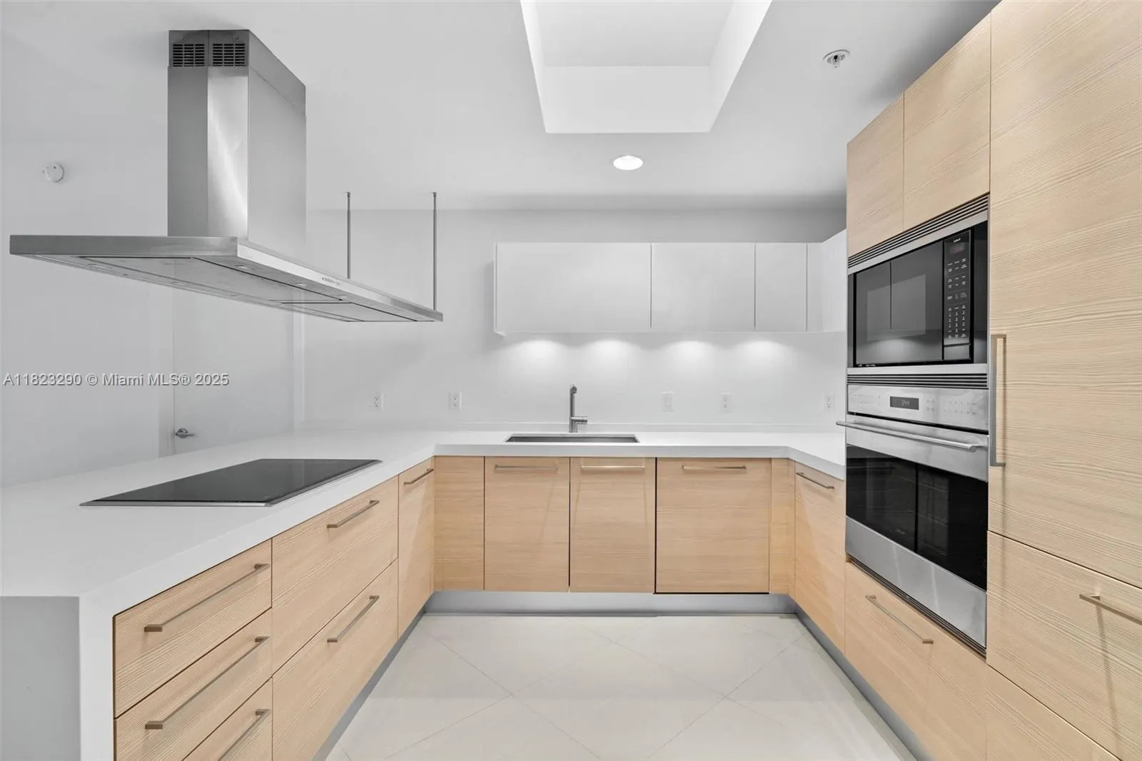 17301 Biscayne Blvd, #1704
