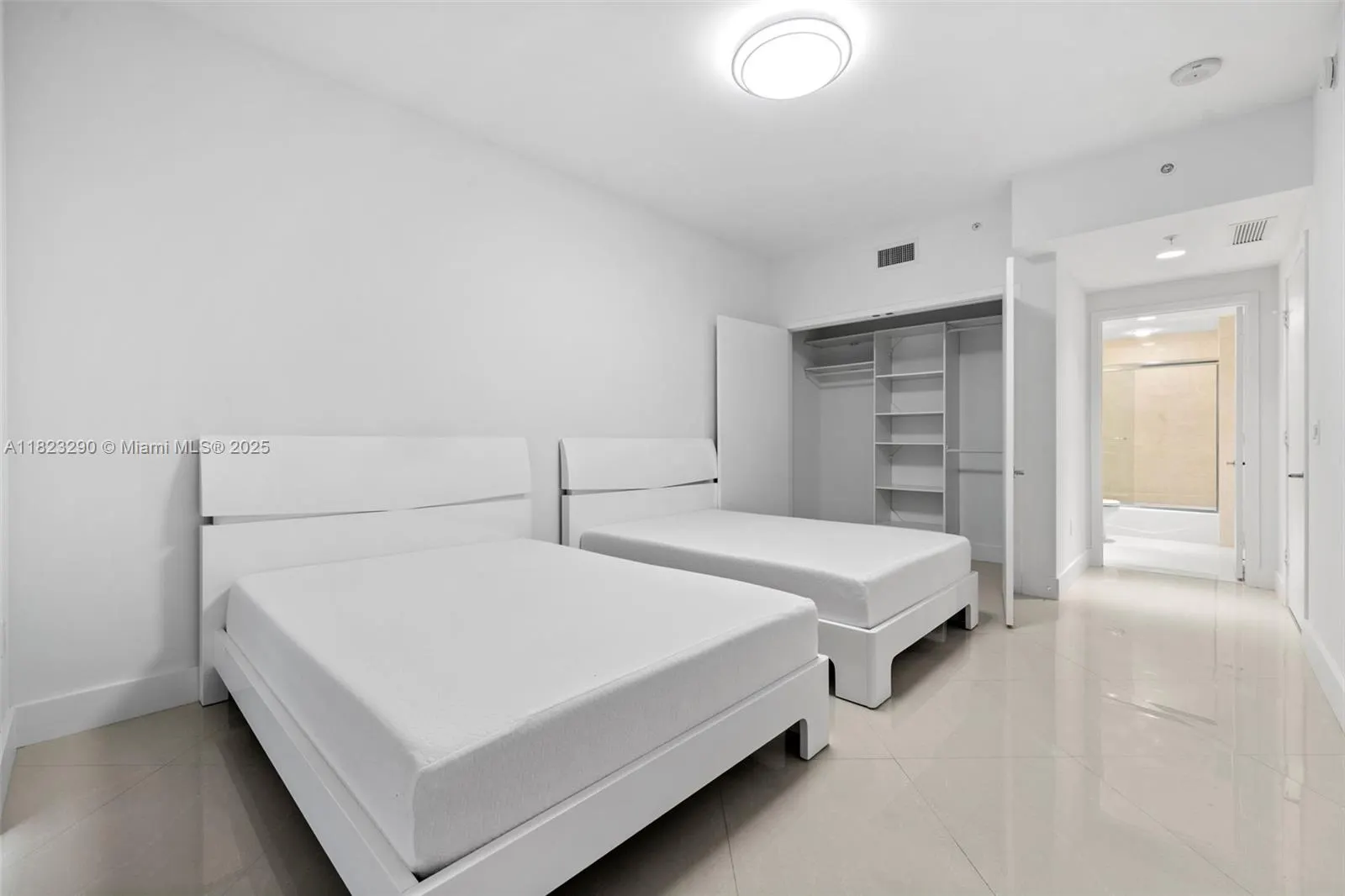 17301 Biscayne Blvd, #1704