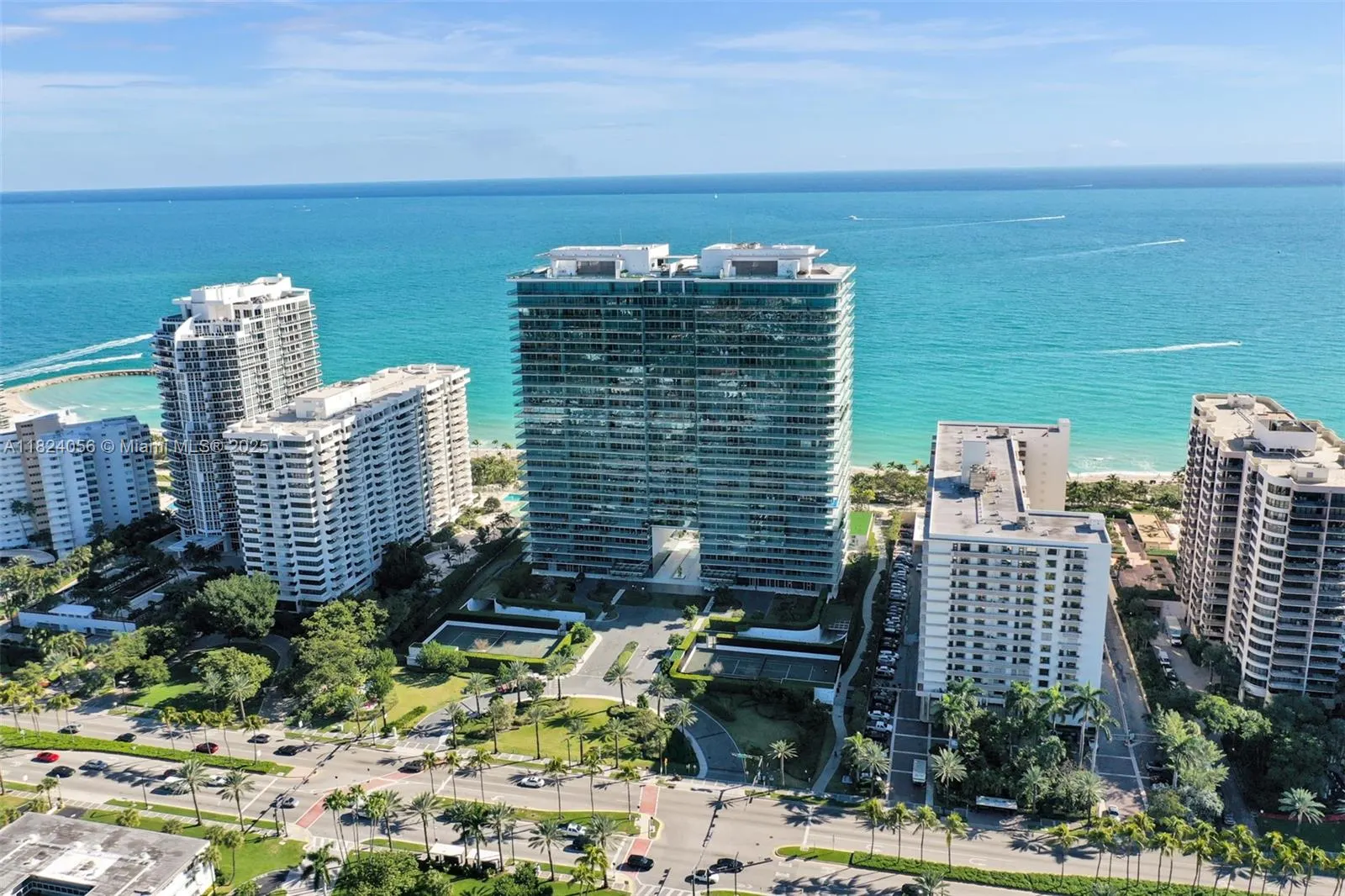 10203 Collins, #301