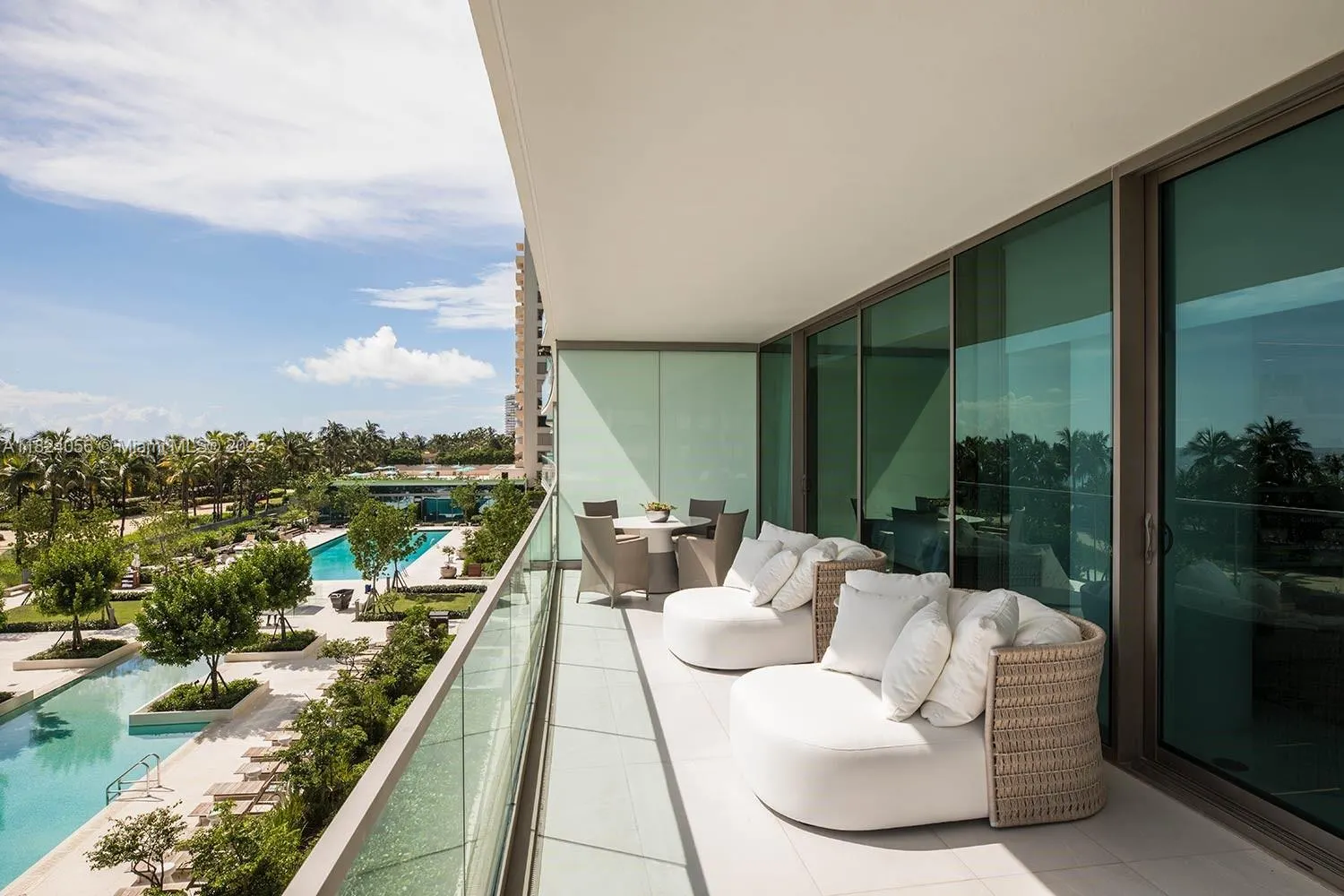 10203 Collins, #301