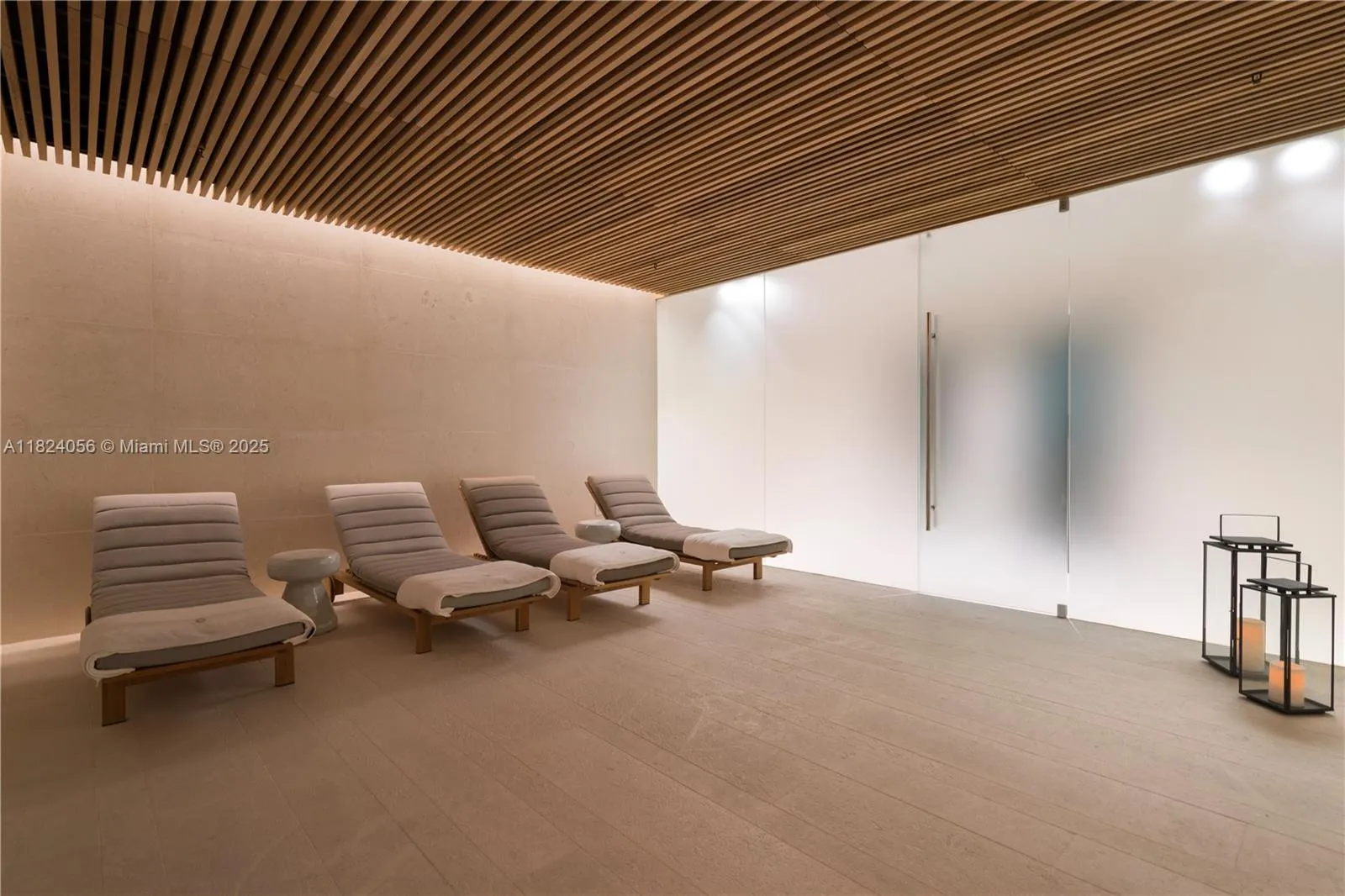 10203 Collins, #301