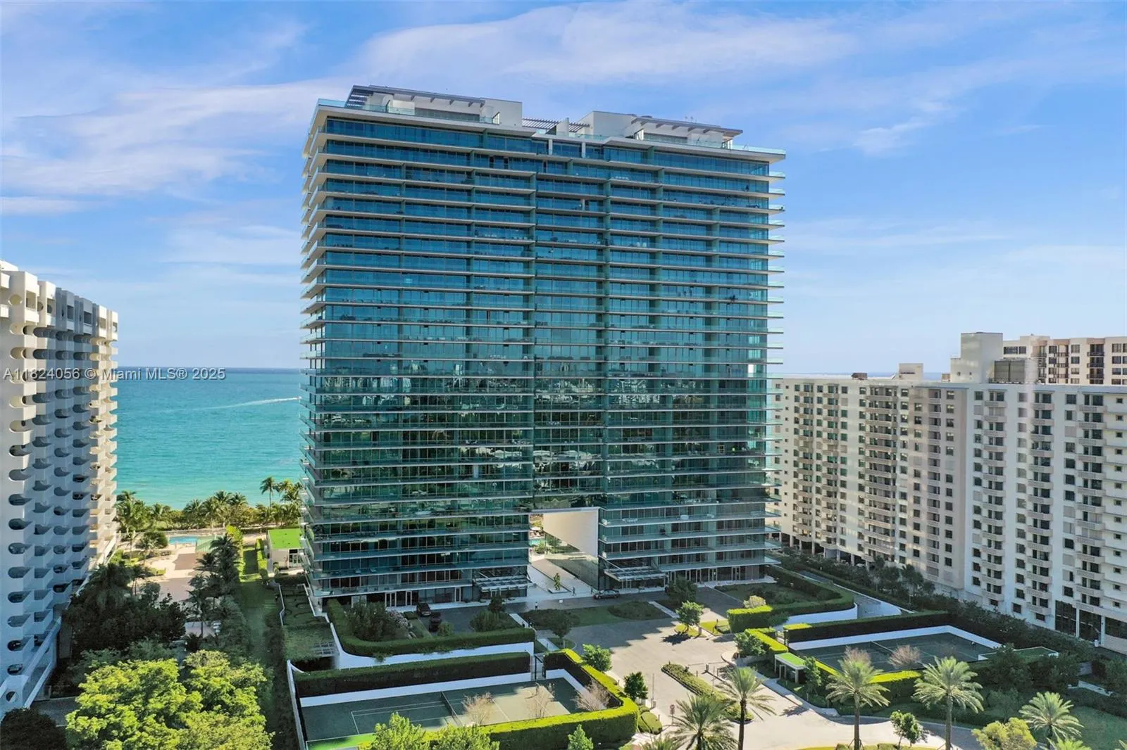 10203 Collins, #301