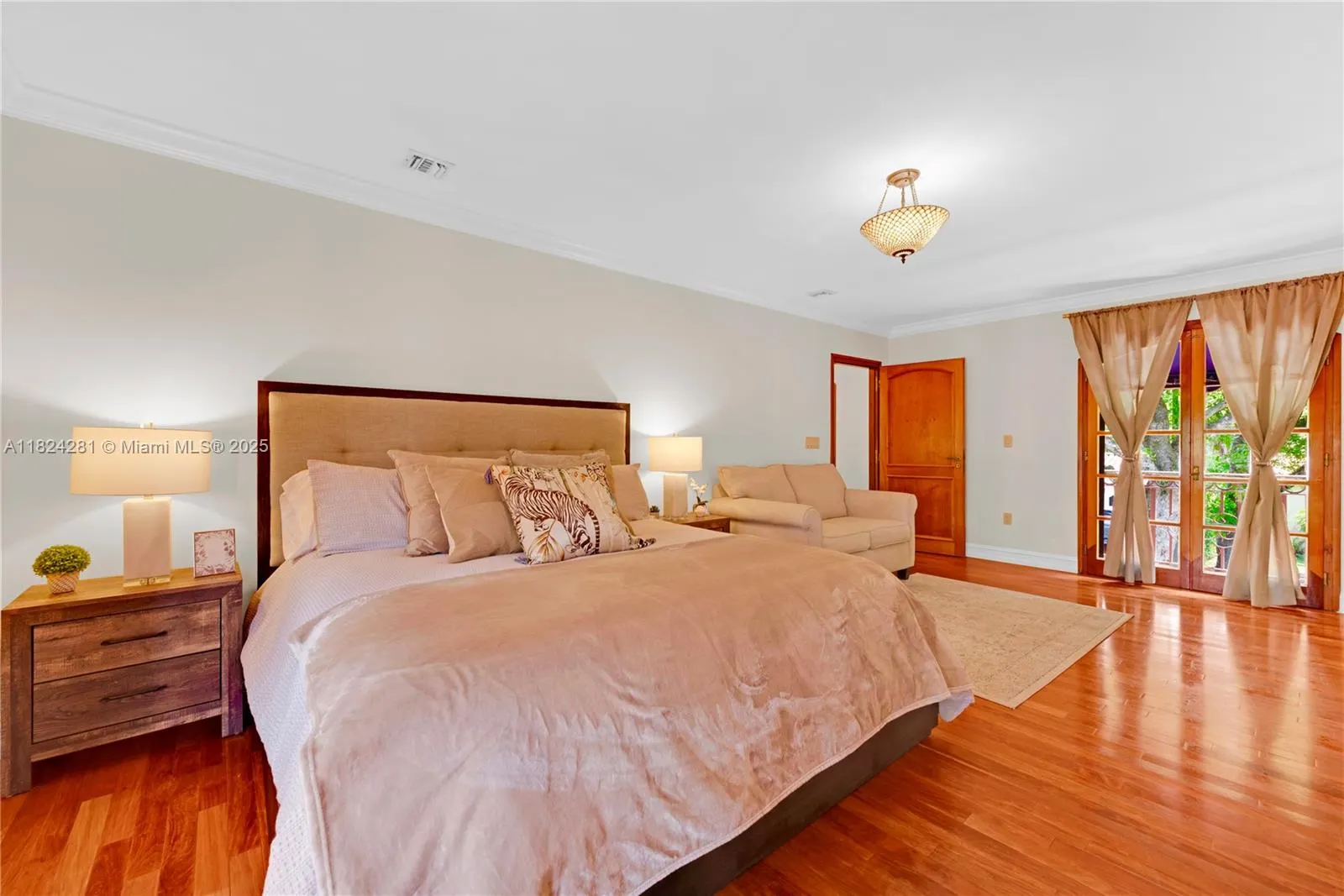 111 Aledo Ave