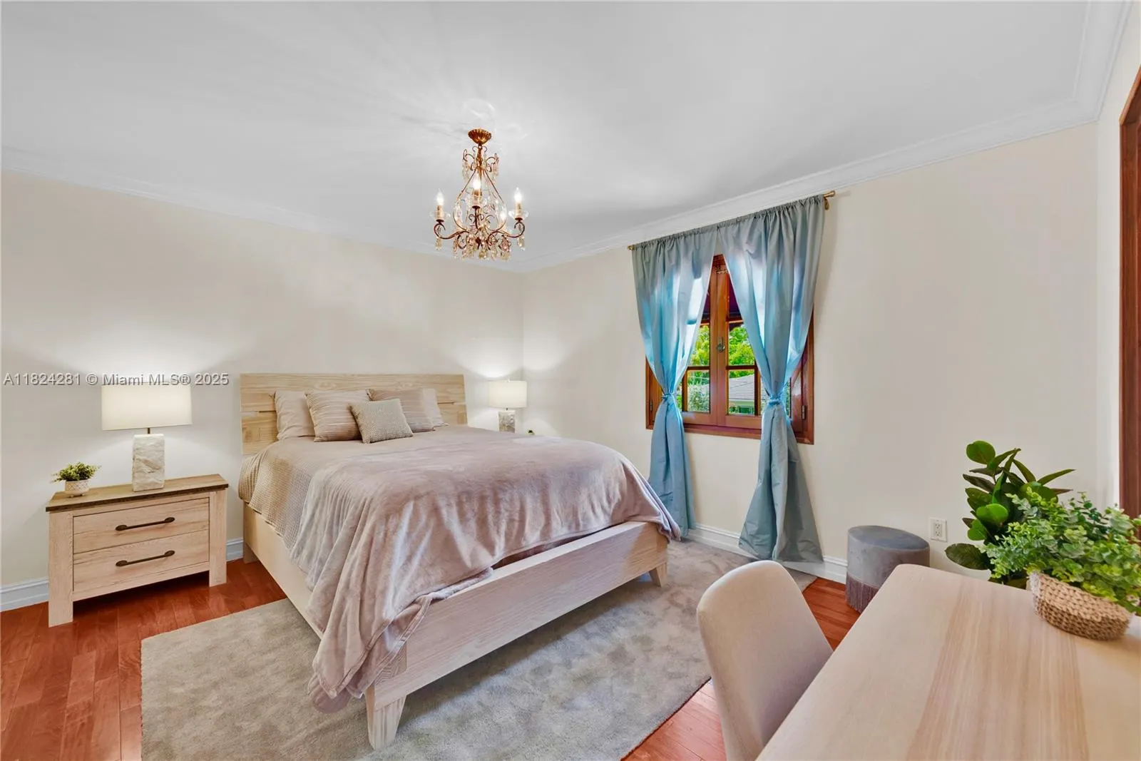 111 Aledo Ave