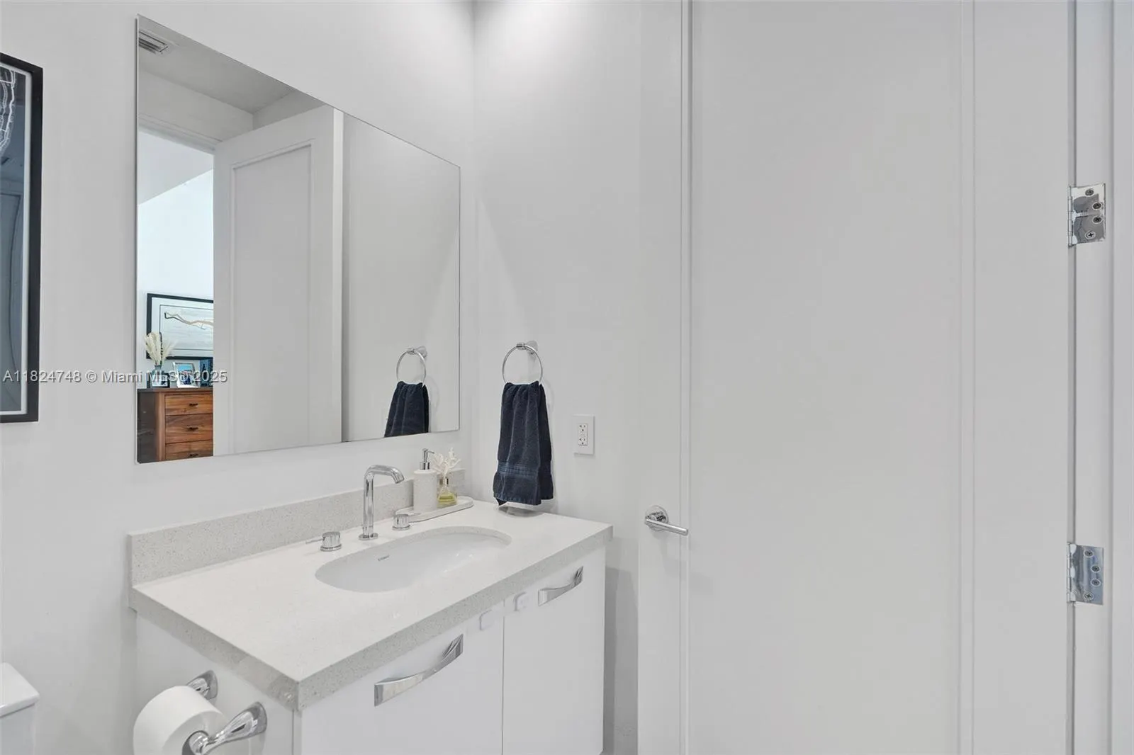 718 Valencia Ave, #204