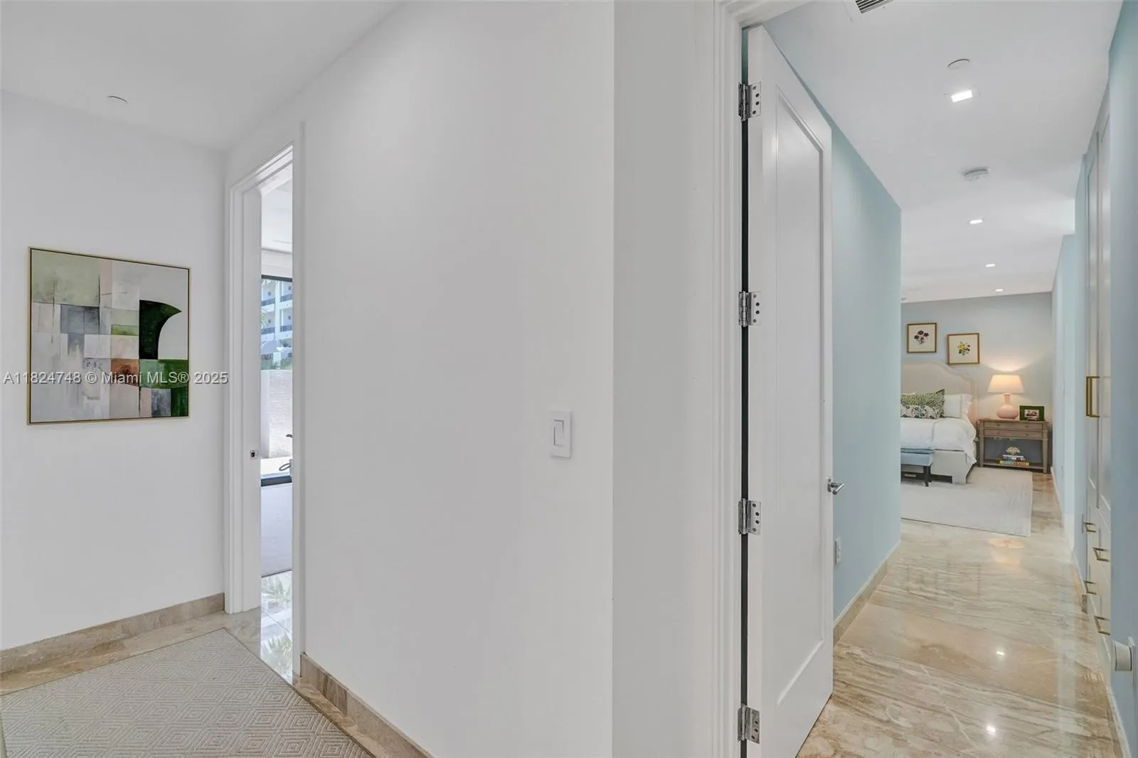 718 Valencia Ave, #204