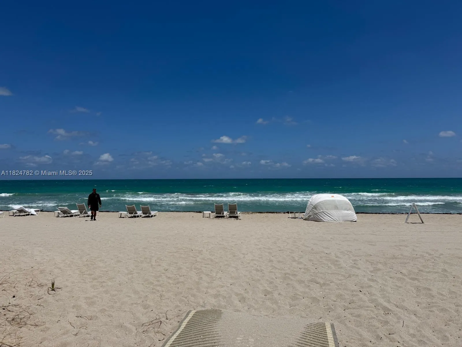9601 Collins Ave, #809