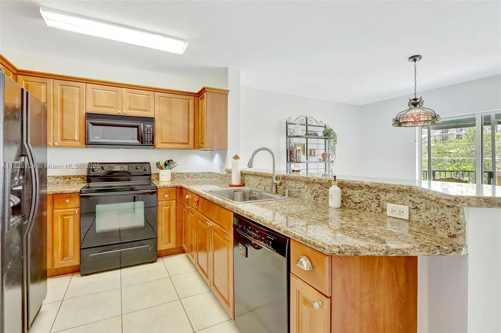 322 Madeira Ave., #402