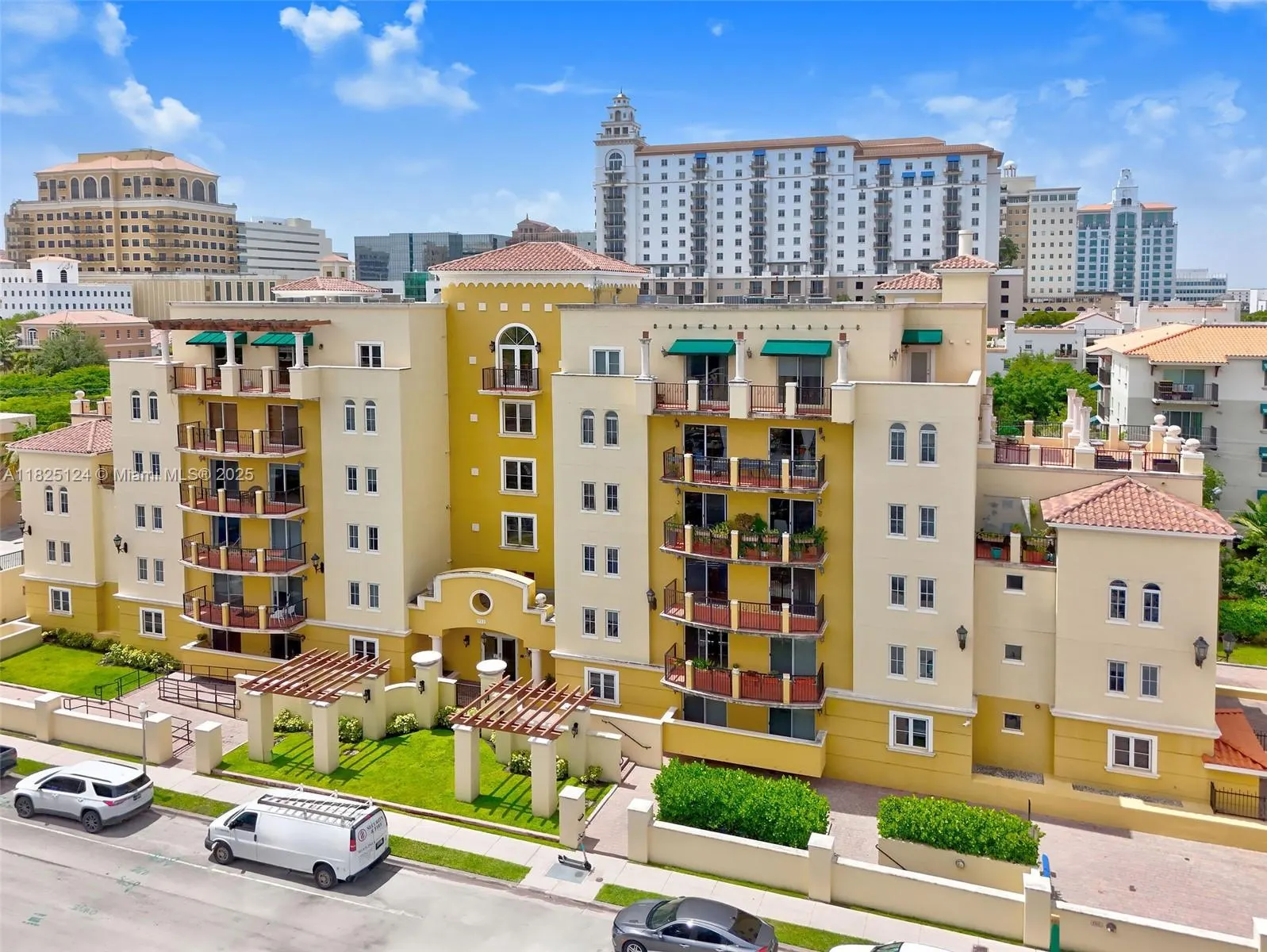 322 Madeira Ave., #402