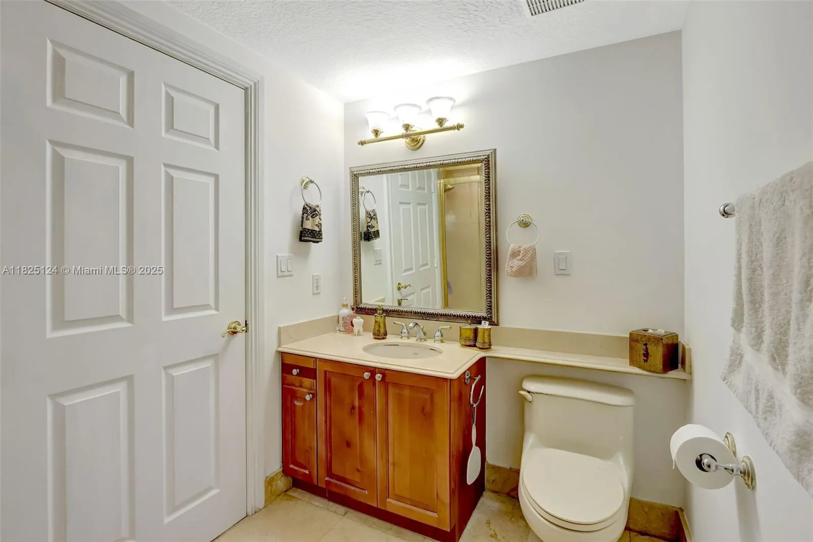 322 Madeira Ave., #402