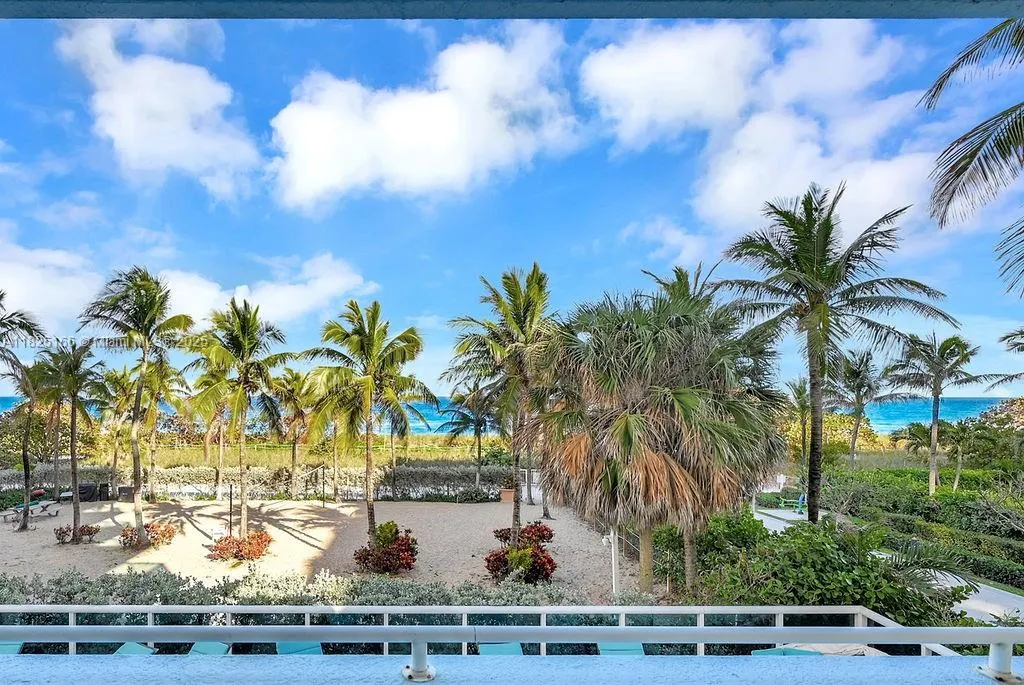 9201 Collins Ave, #225