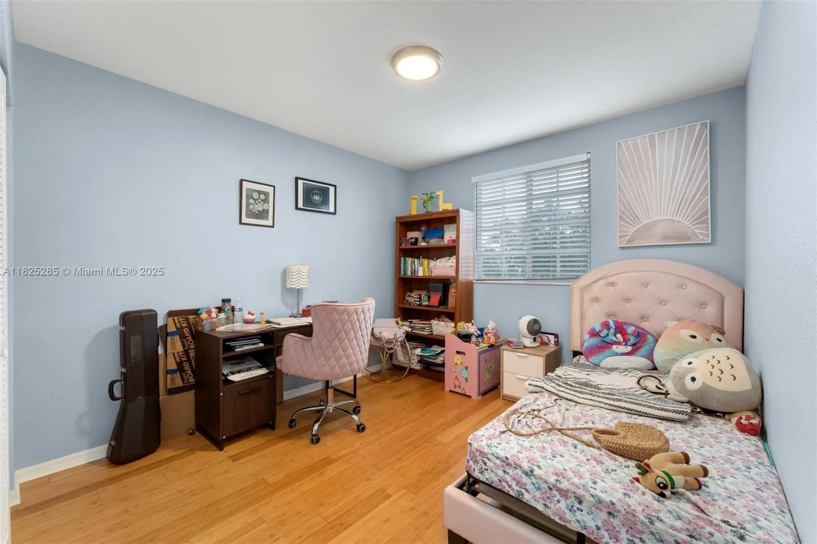 380 Cambridge Dr, #0