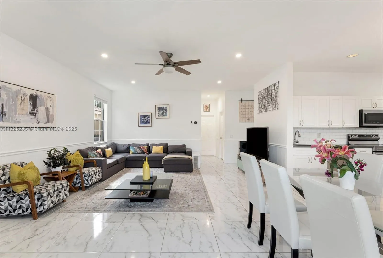 380 Cambridge Dr, #0