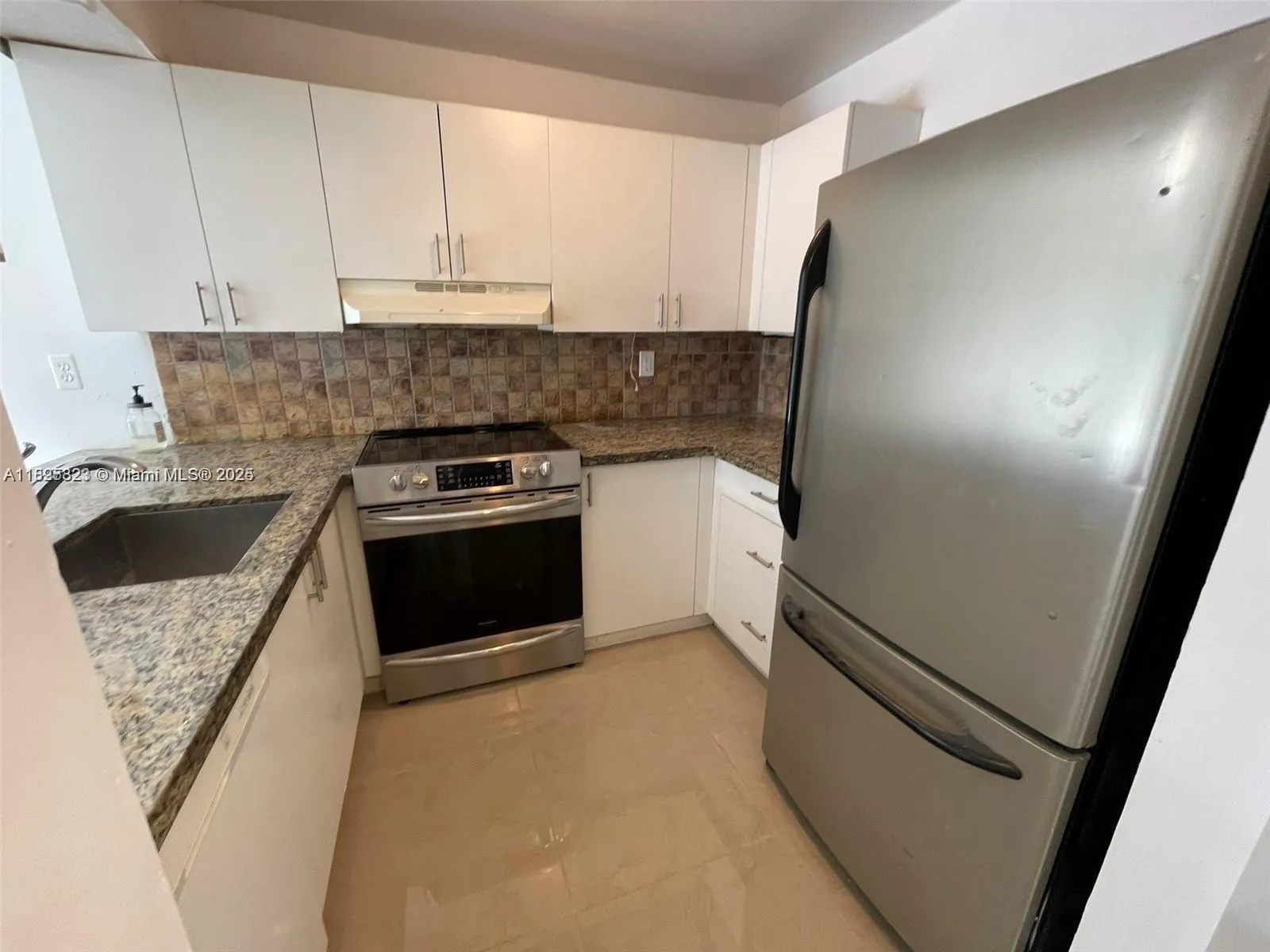 16465 NE 22nd Ave, #417