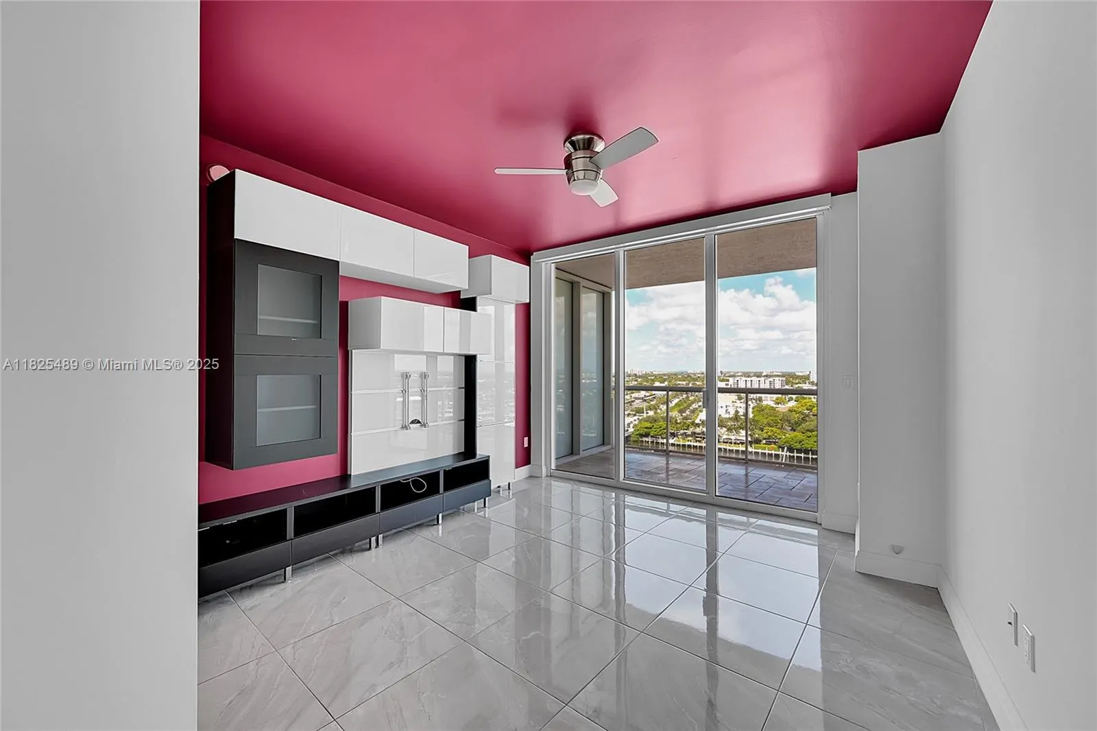 1 N Ocean Blvd, #1211