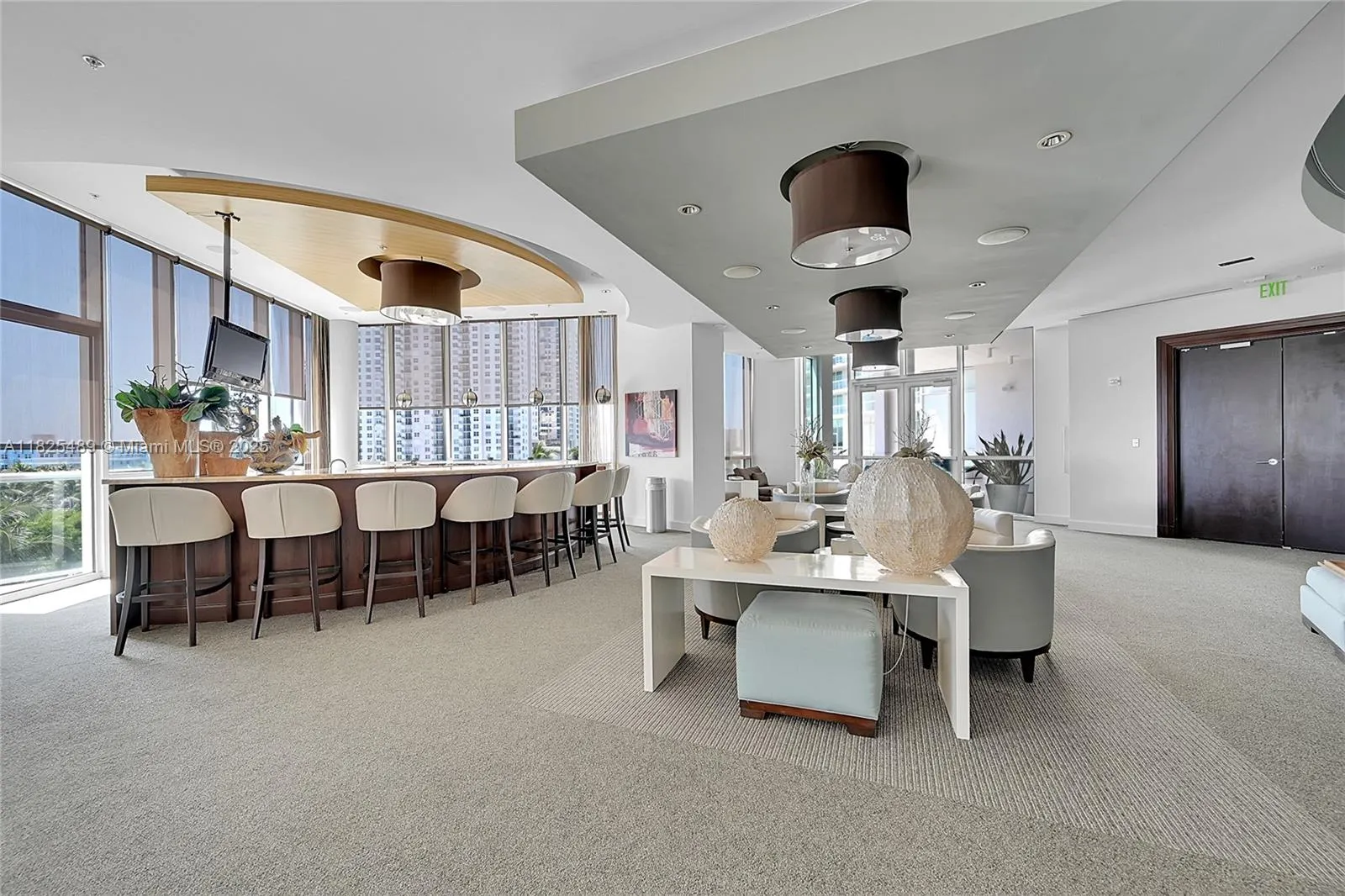 1 N Ocean Blvd, #1211
