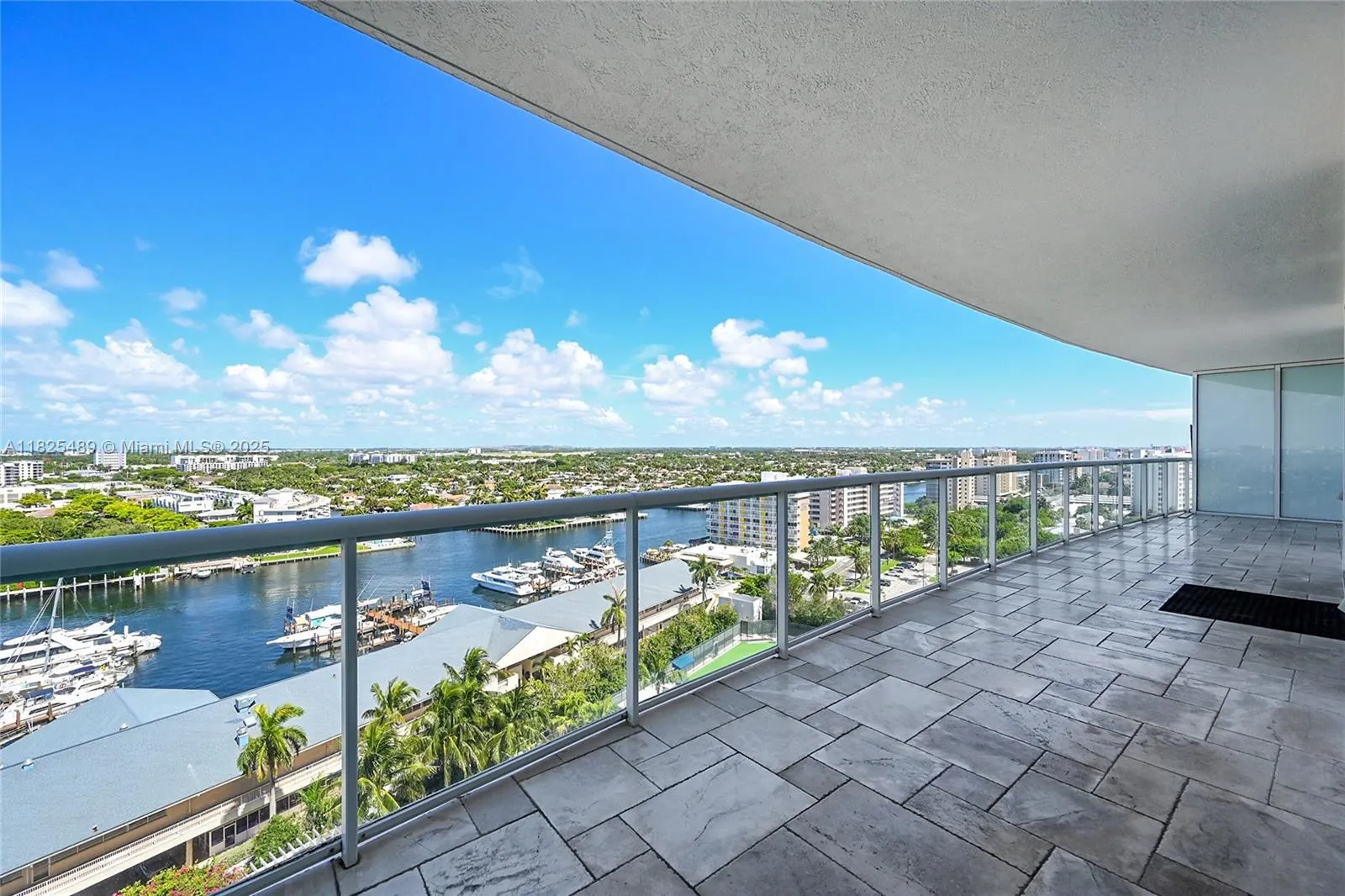 1 N Ocean Blvd, #1211
