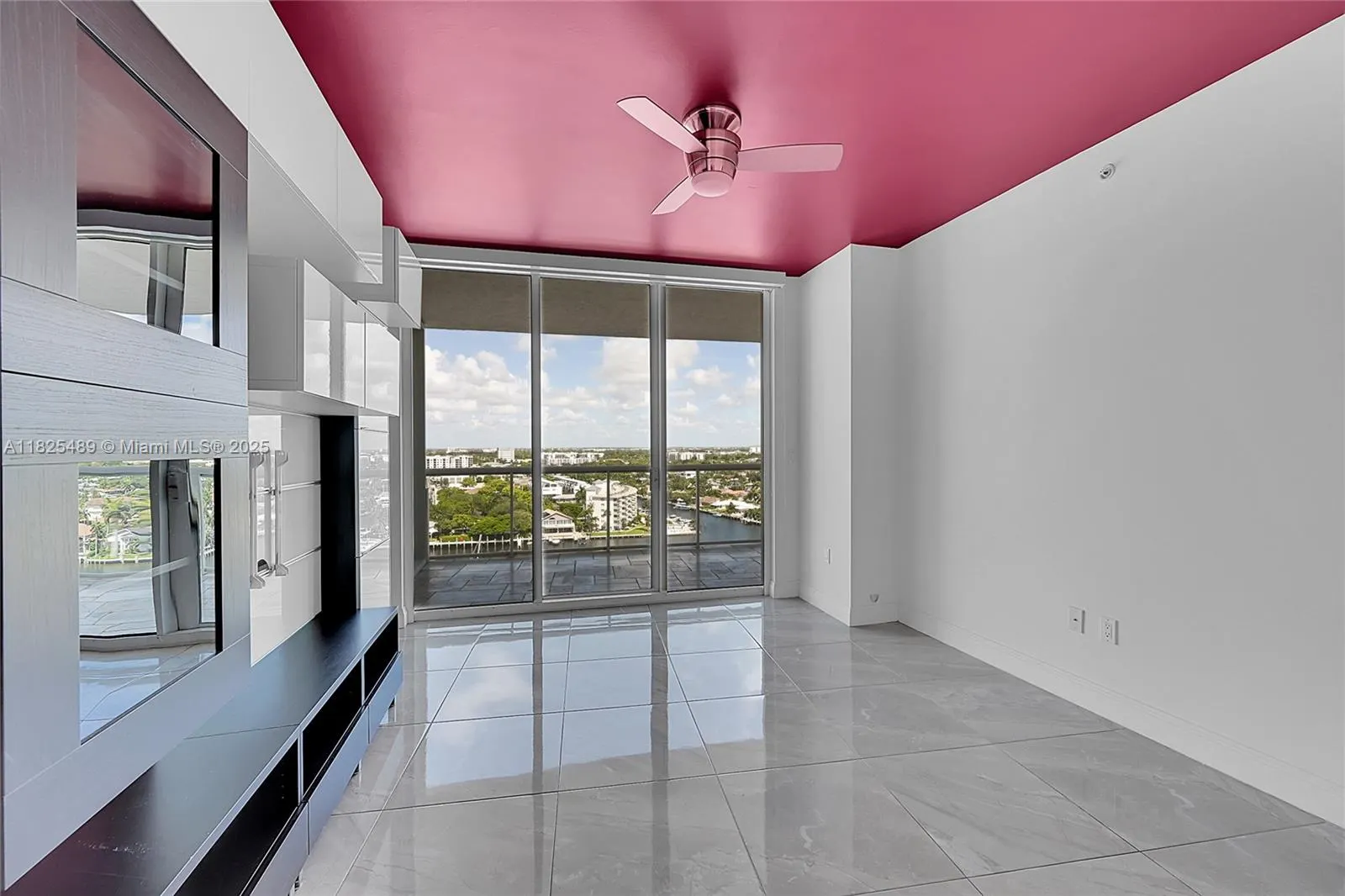 1 N Ocean Blvd, #1211