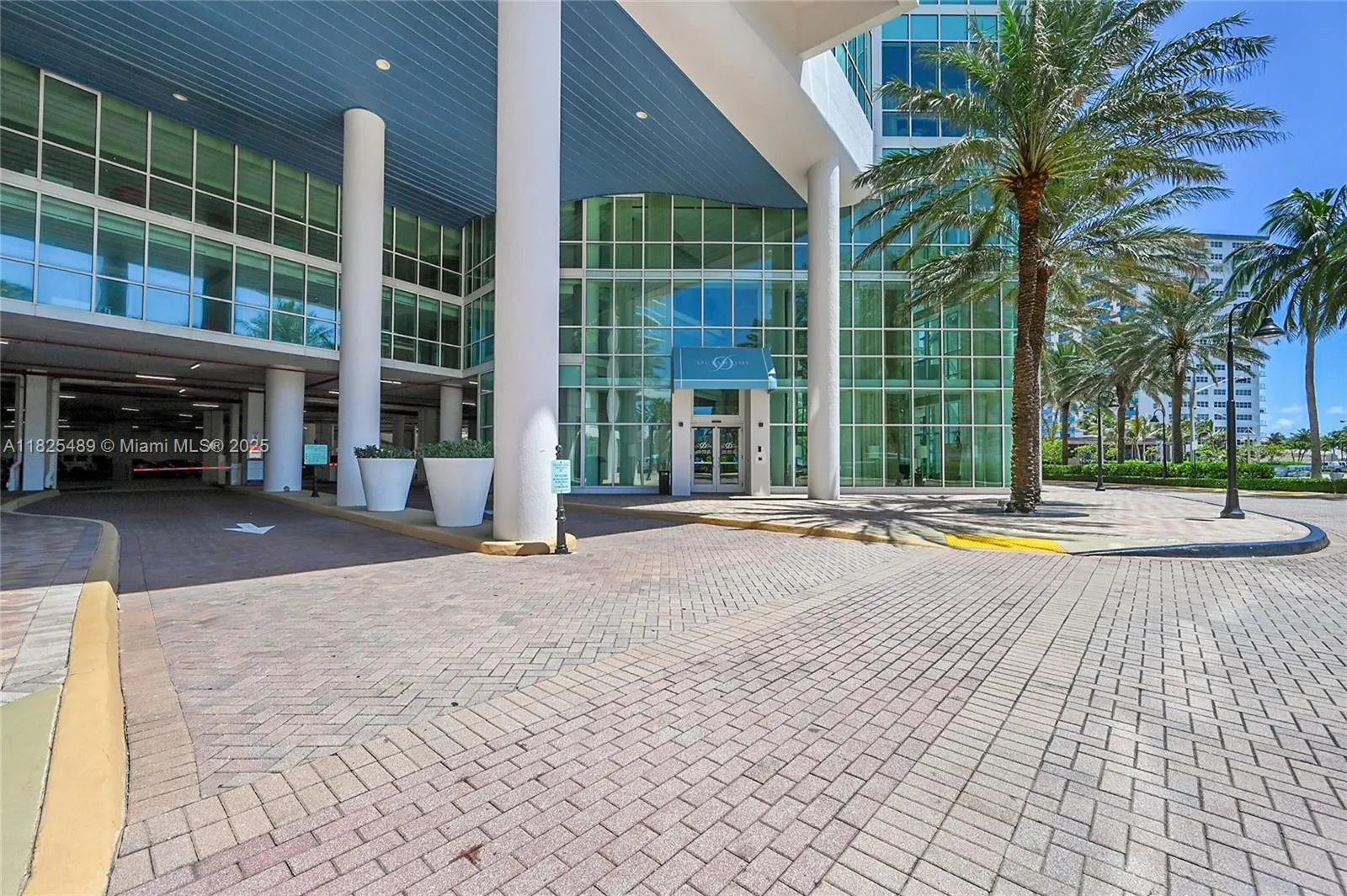 1 N Ocean Blvd, #1211