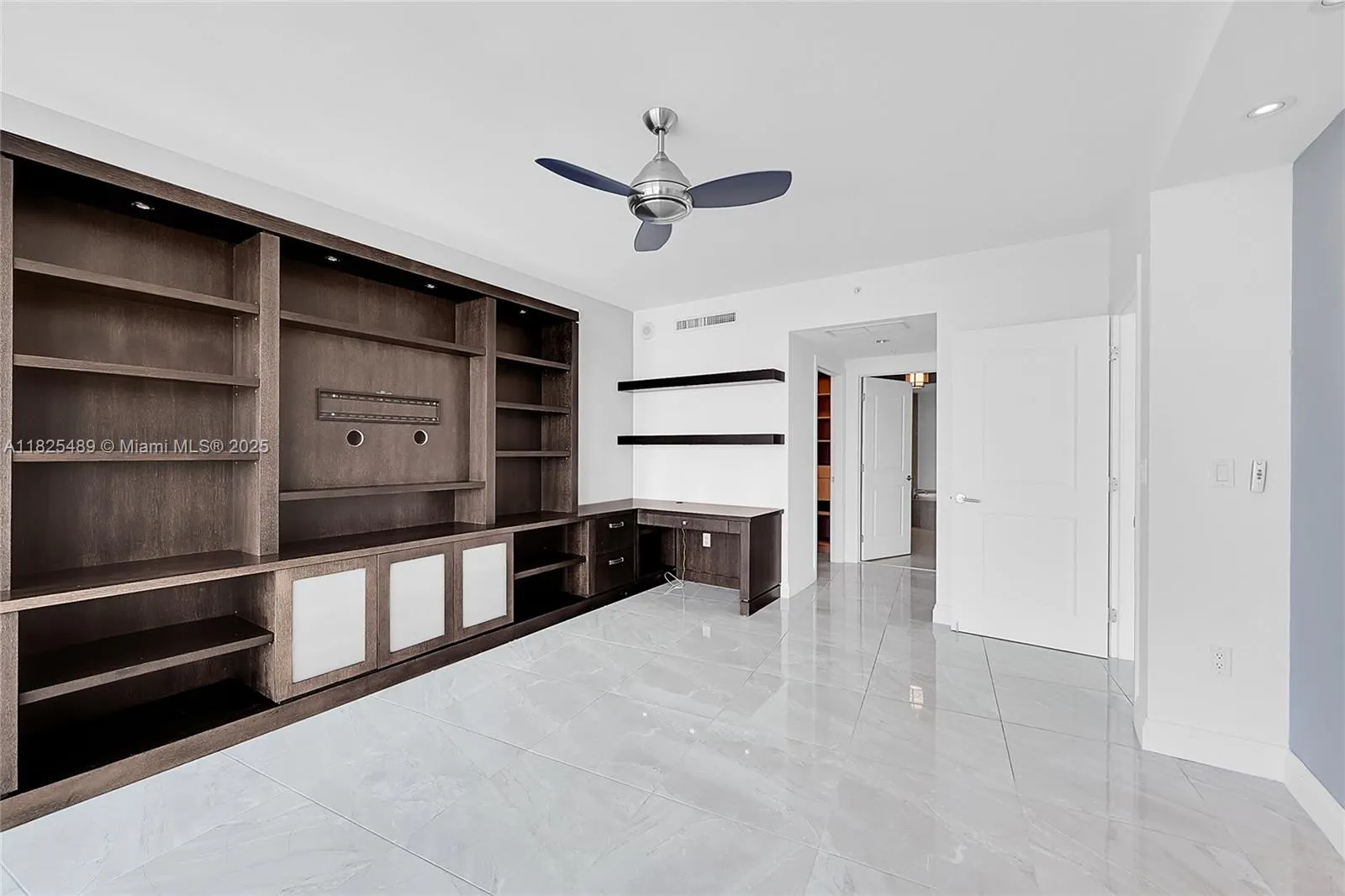 1 N Ocean Blvd, #1211