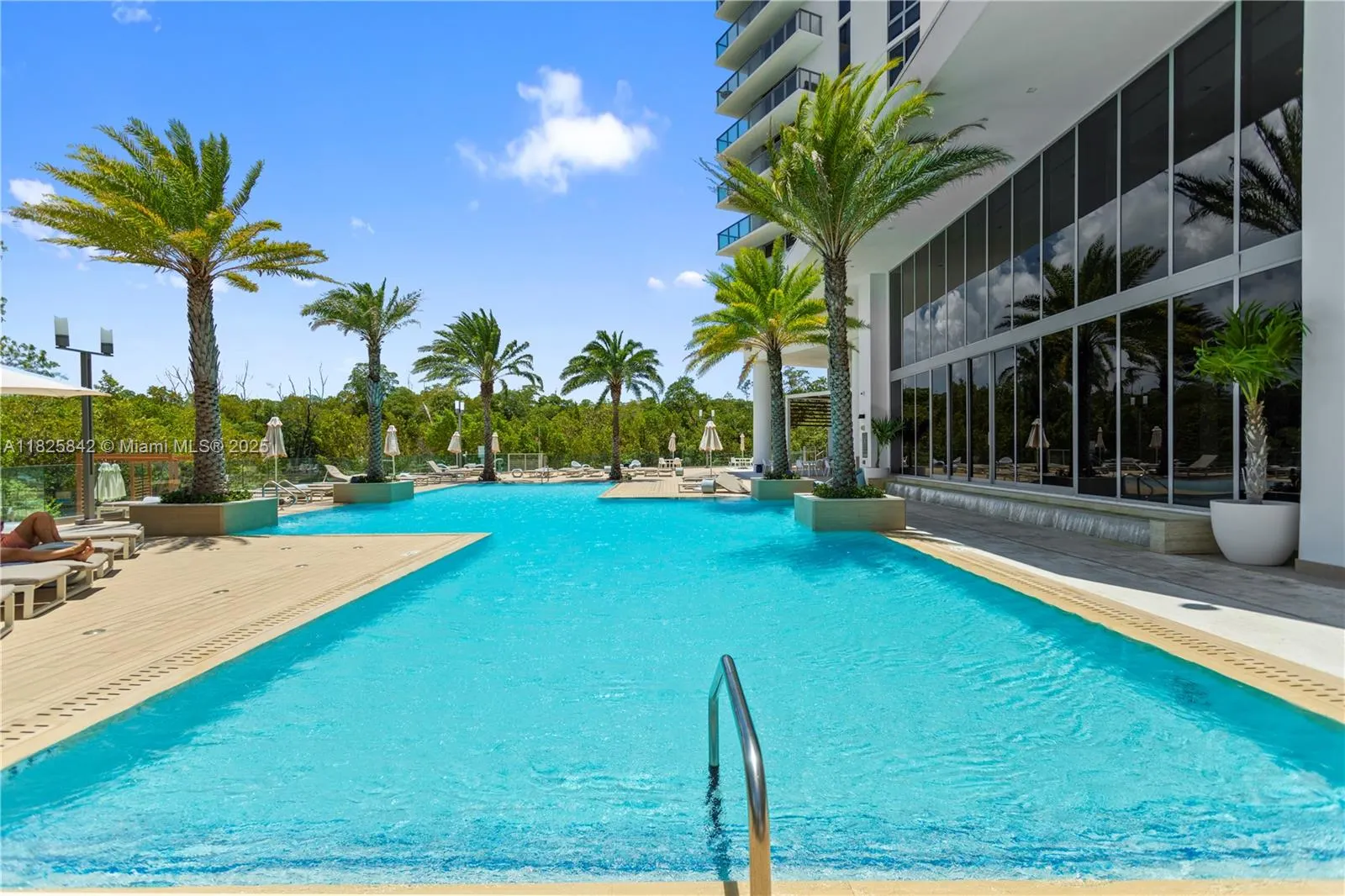 16385 Biscayne Blvd, #1918