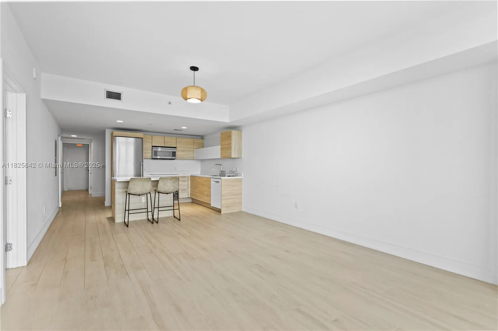 16385 Biscayne Blvd, #1918