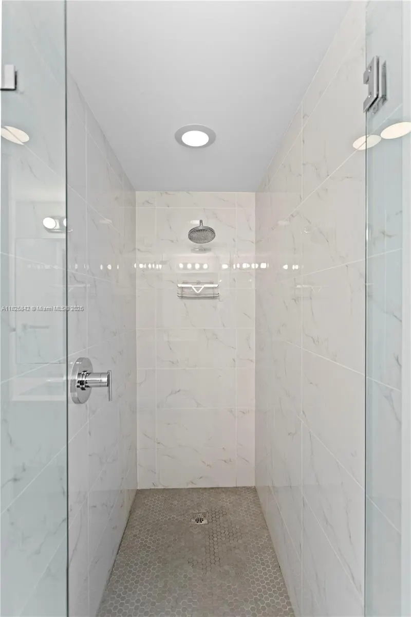 16385 Biscayne Blvd, #1918