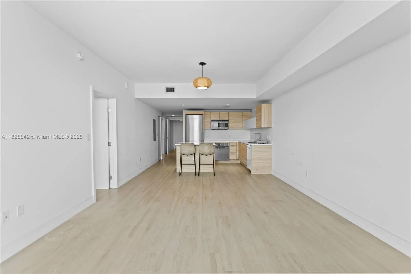 16385 Biscayne Blvd, #1918